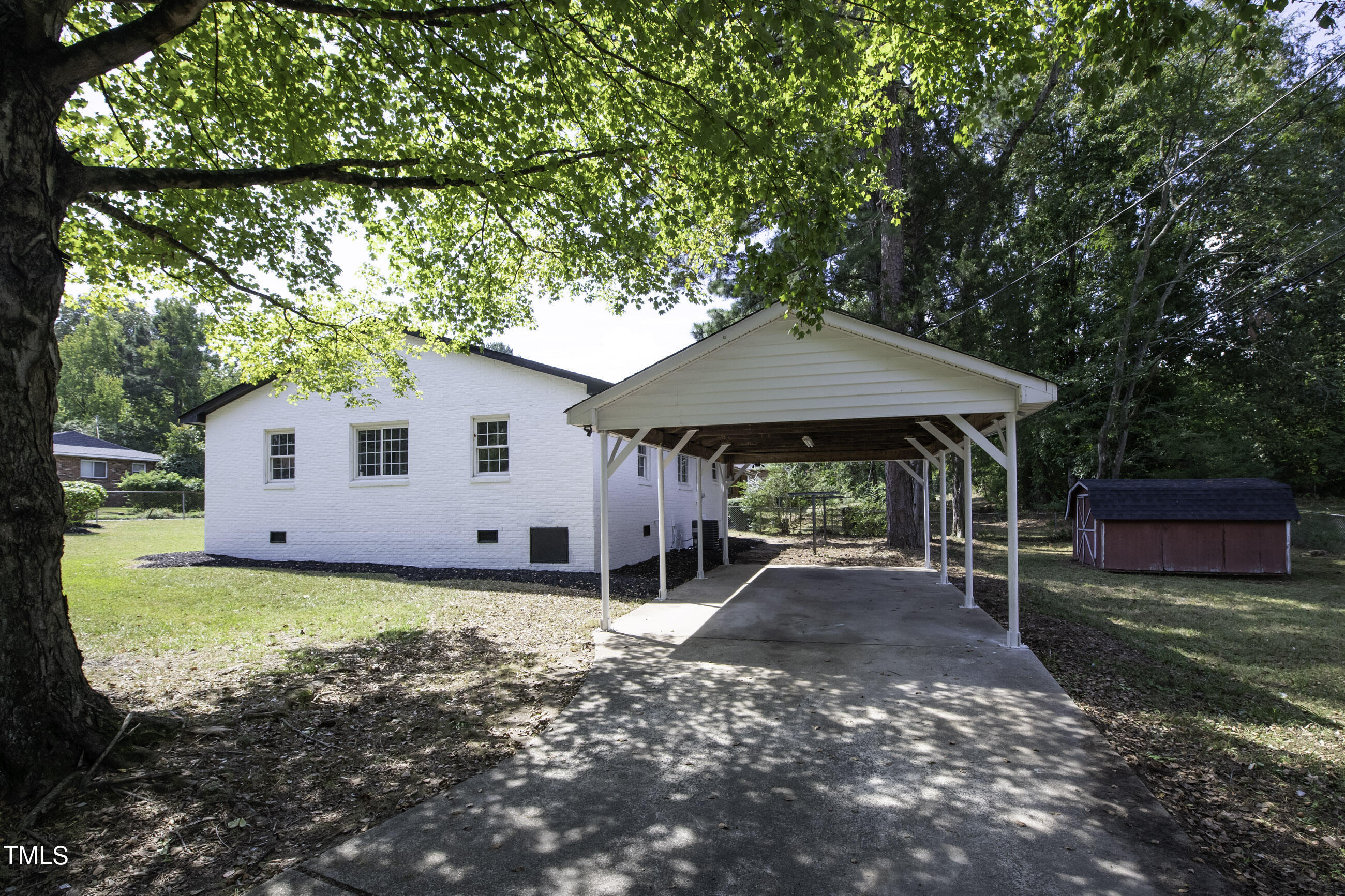825 Da Vinci Street