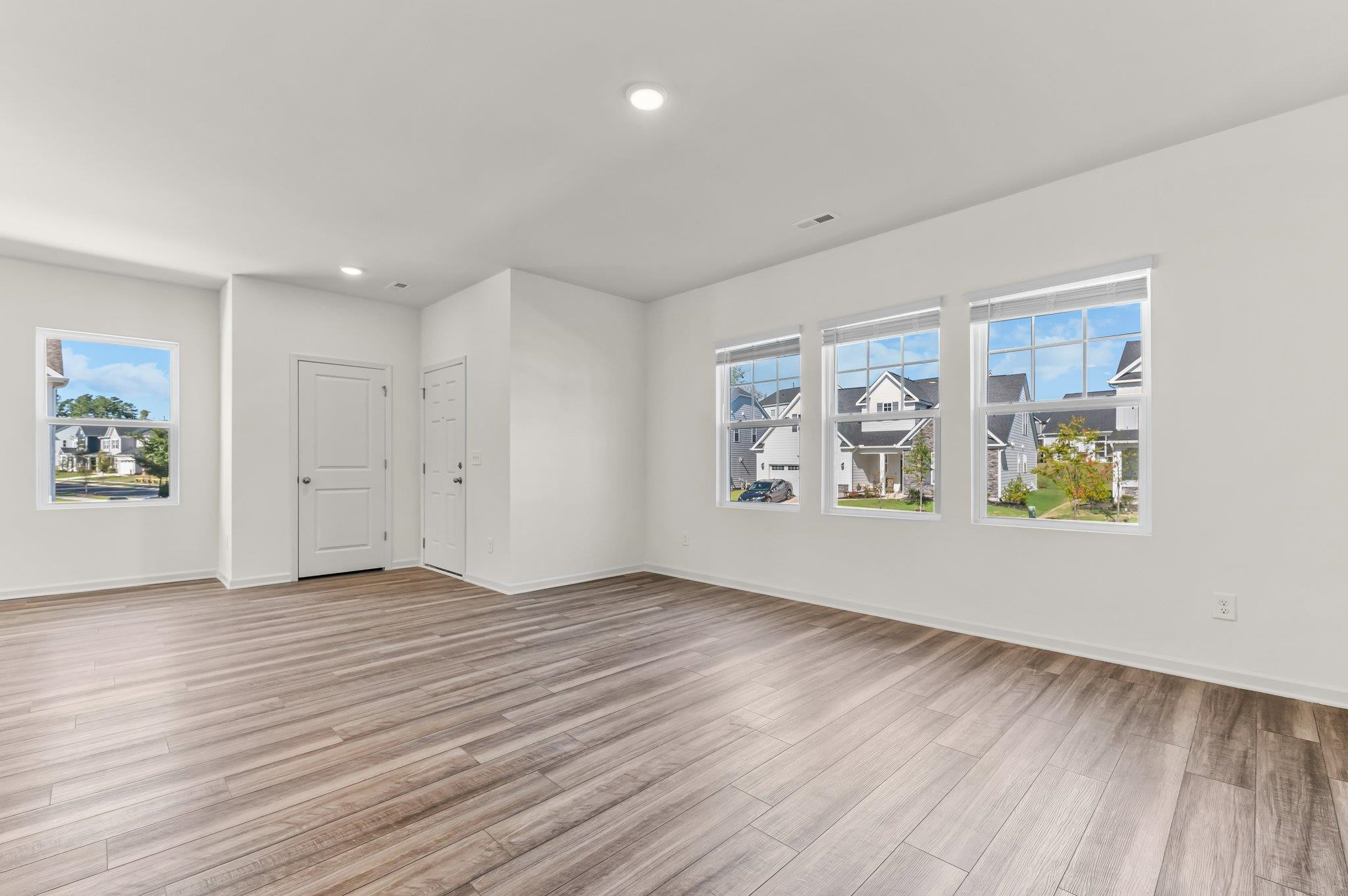 1878 Knights Crest Way