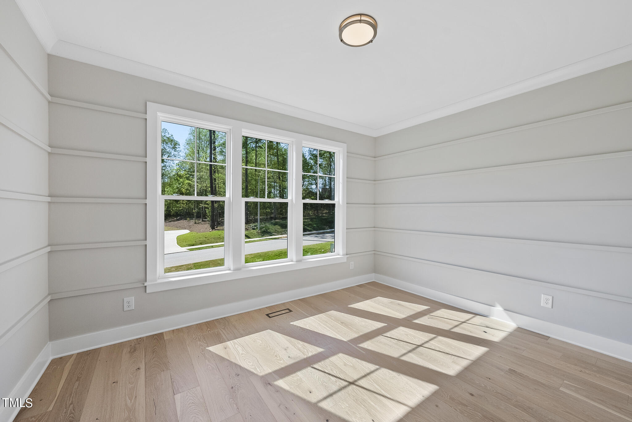 305 Black Swan Drive