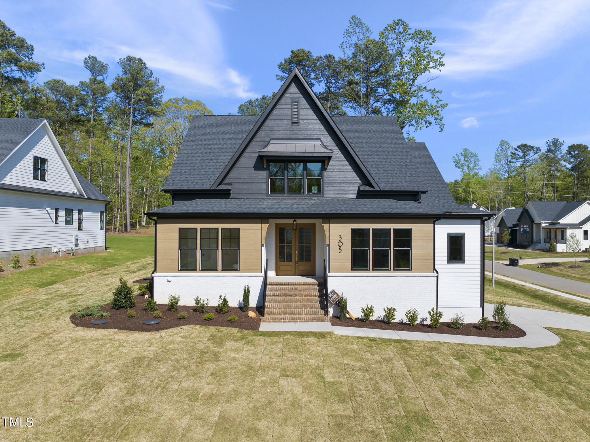 305 Black Swan Drive