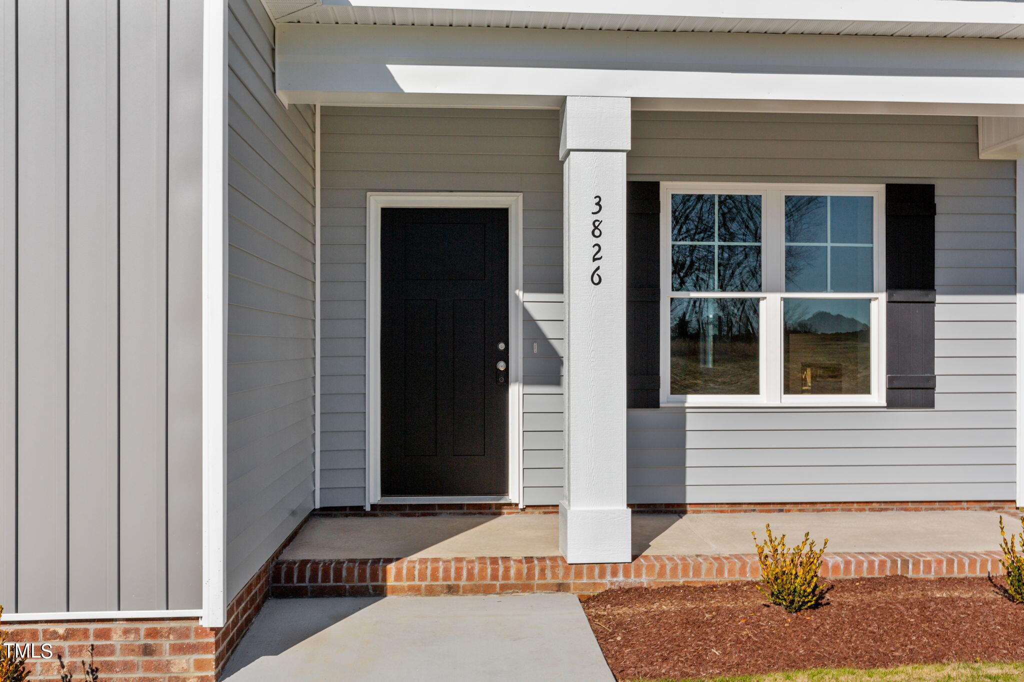 3826 Valleyfield Lane