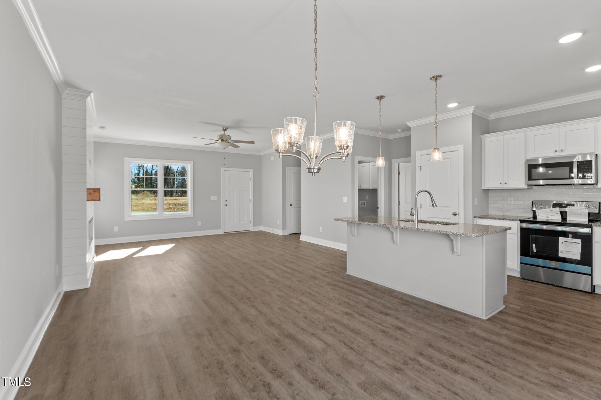 3826 Valleyfield Lane