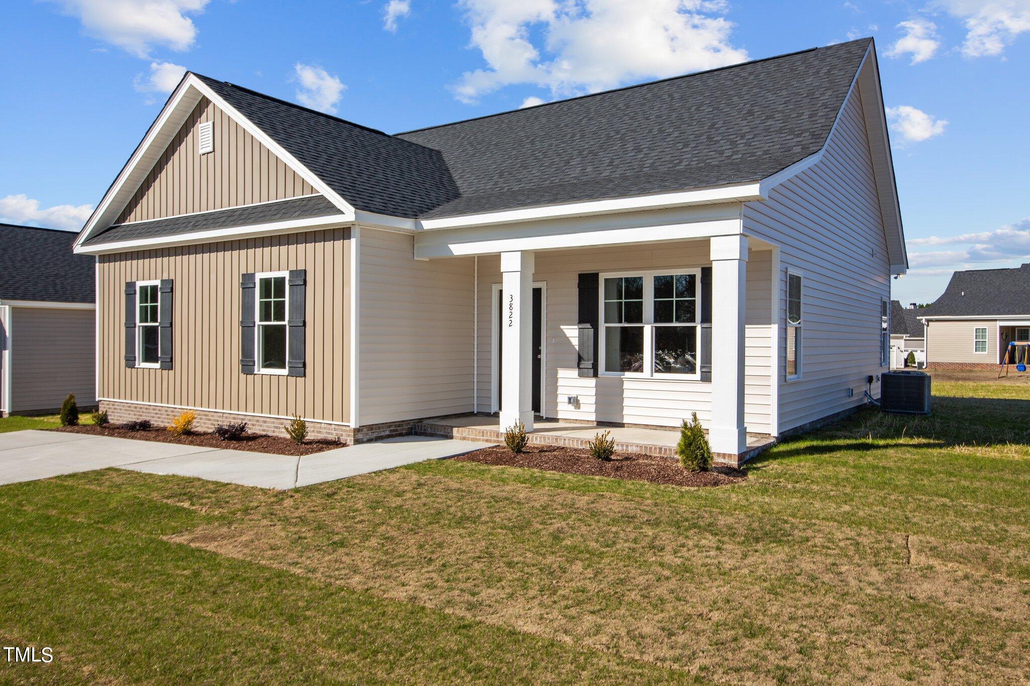 3822 Valleyfield Lane