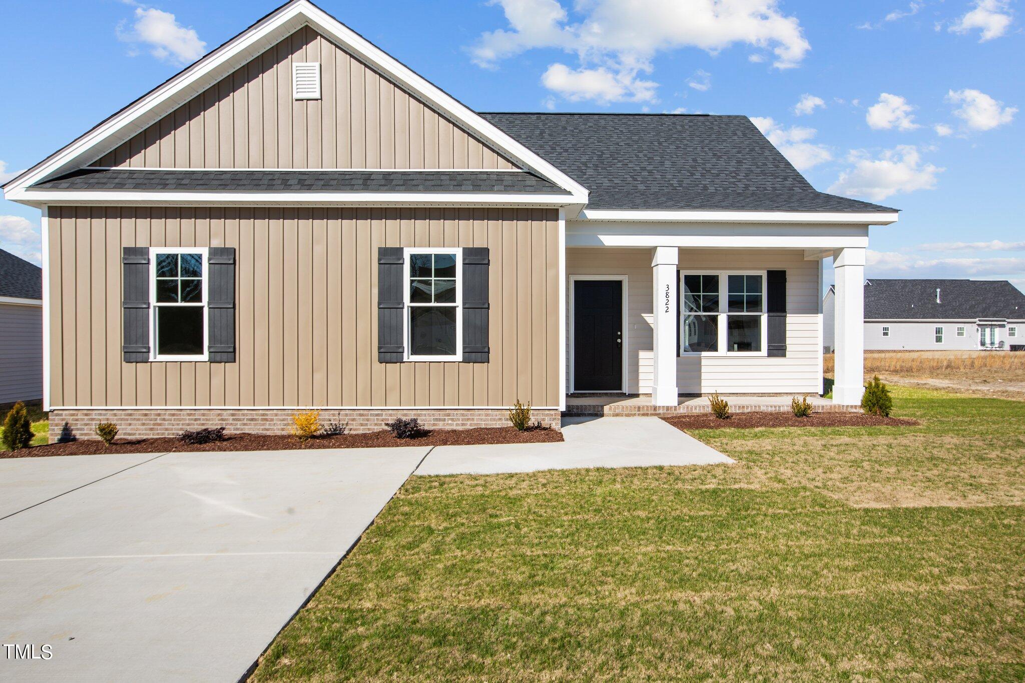 3822 Valleyfield Lane