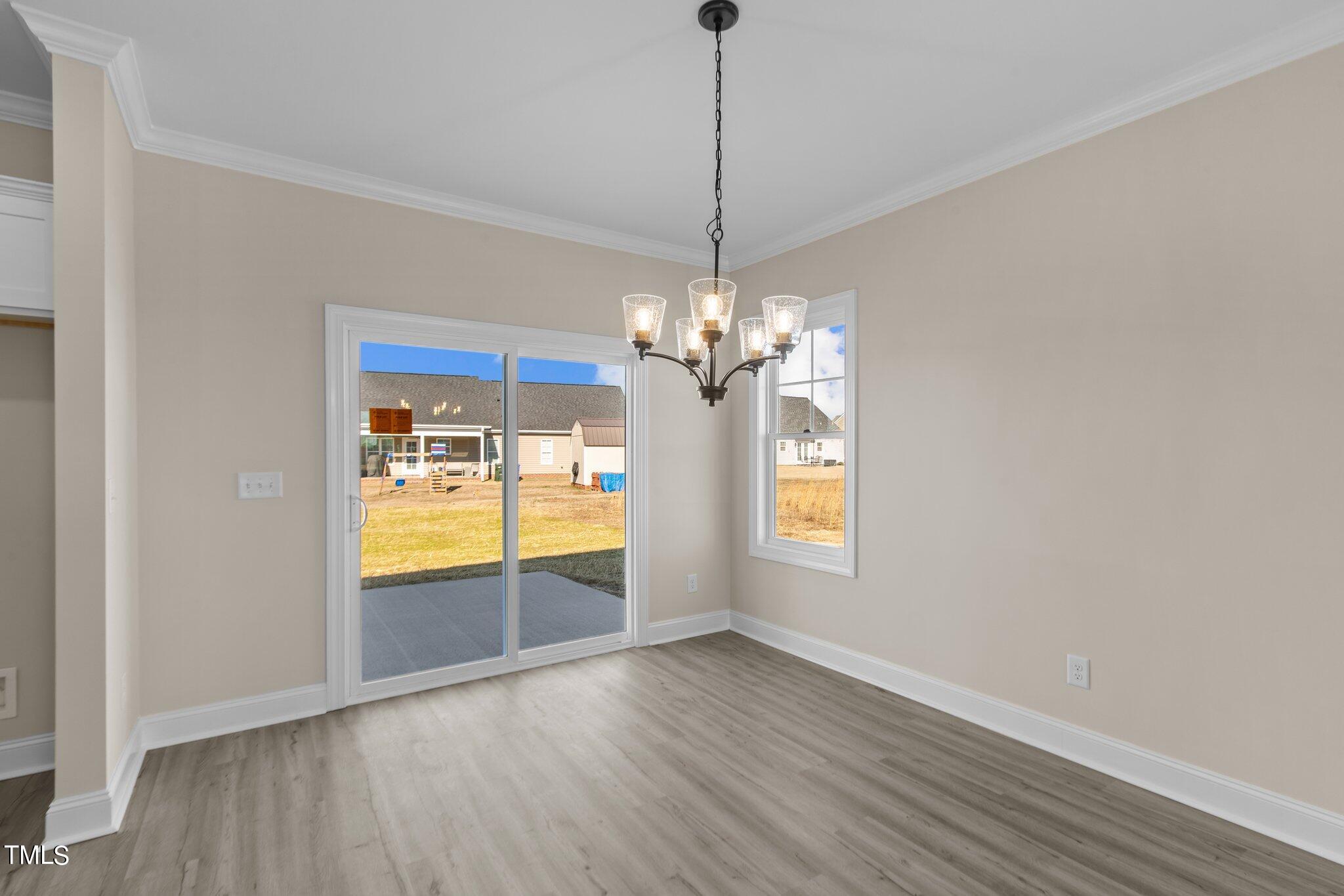 3822 Valleyfield Lane
