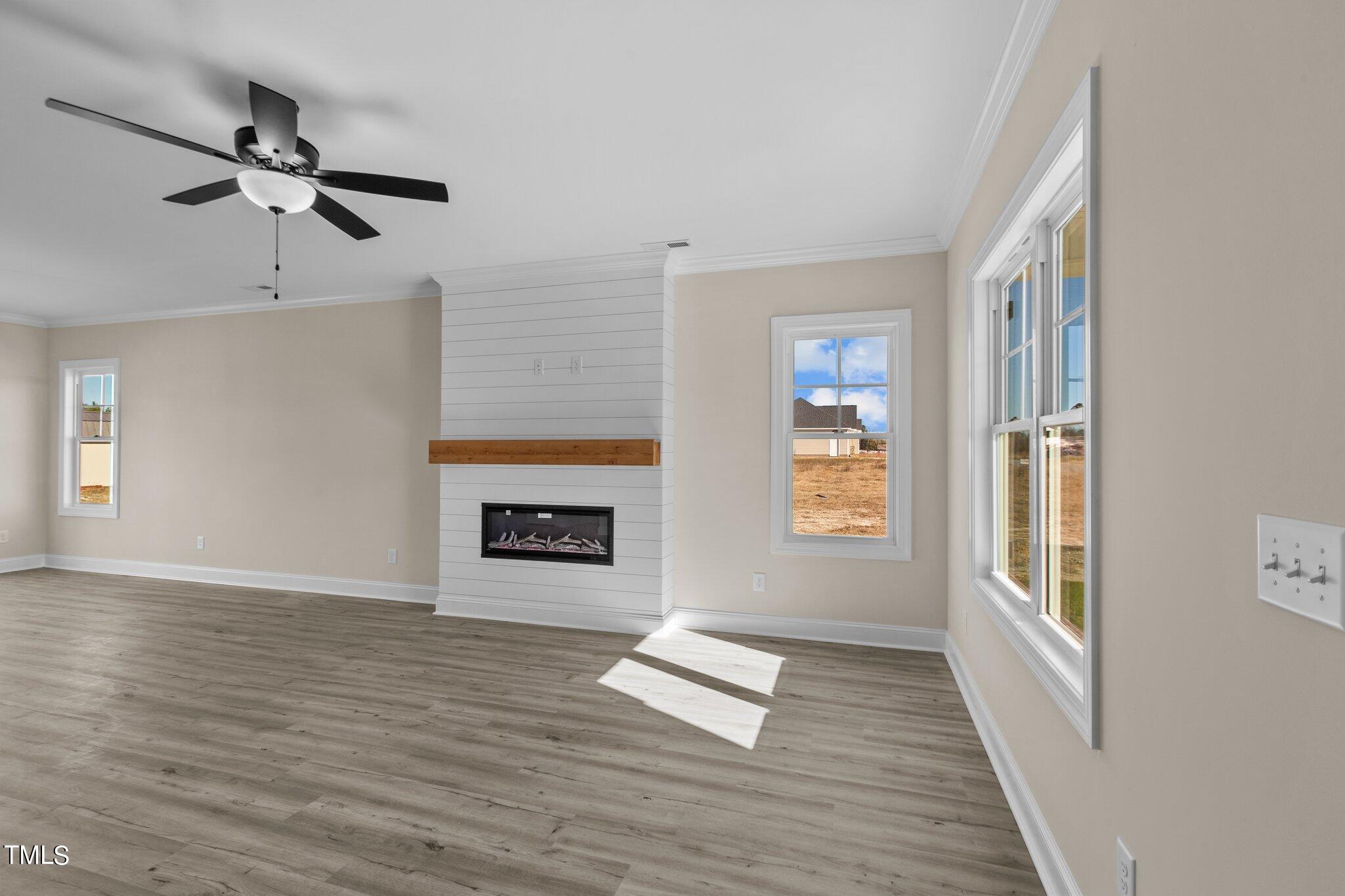 3822 Valleyfield Lane