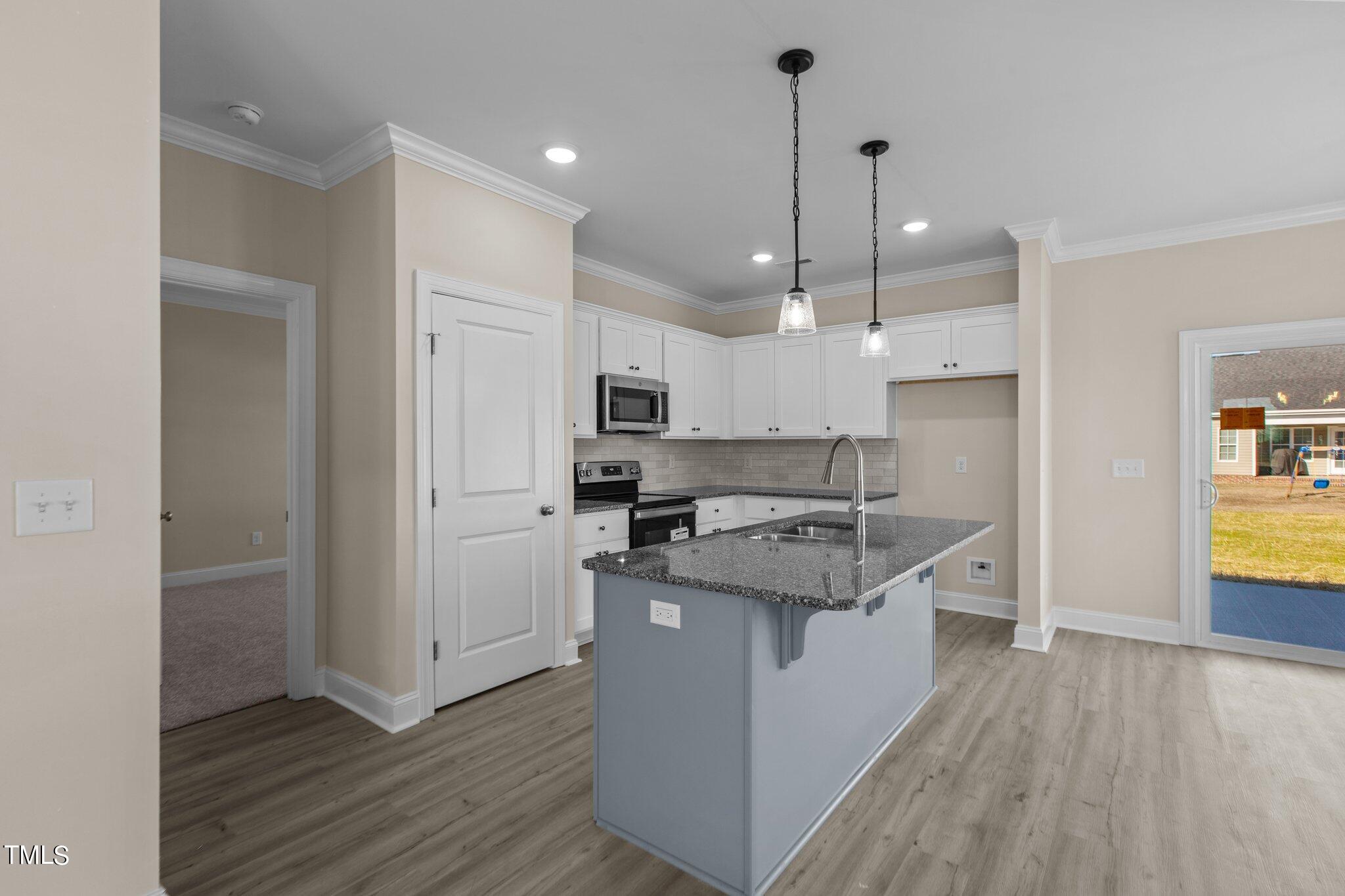 3822 Valleyfield Lane