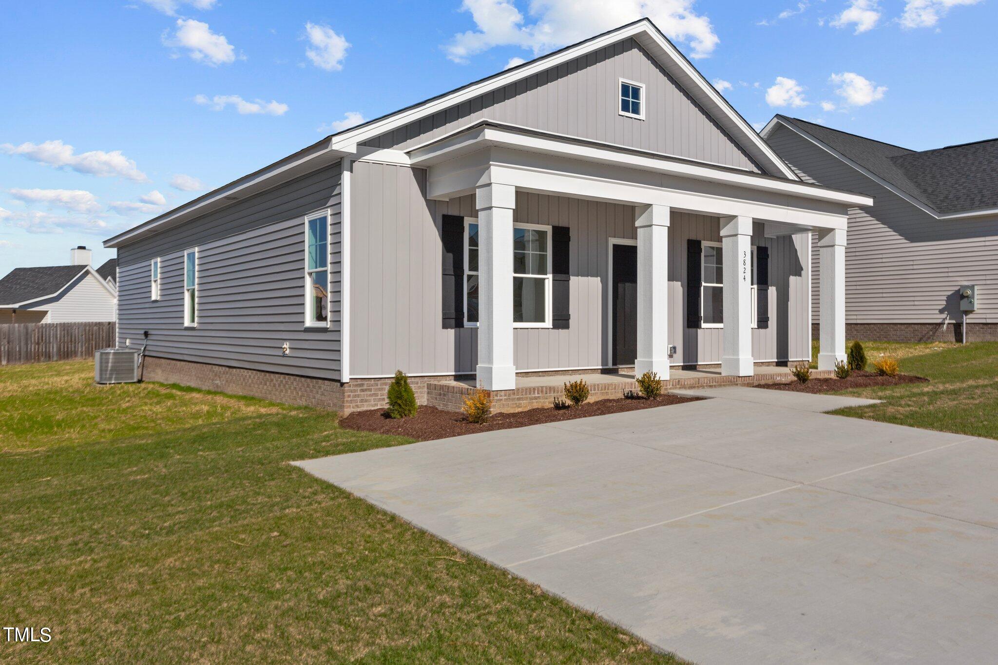 3824 Valleyfield Lane