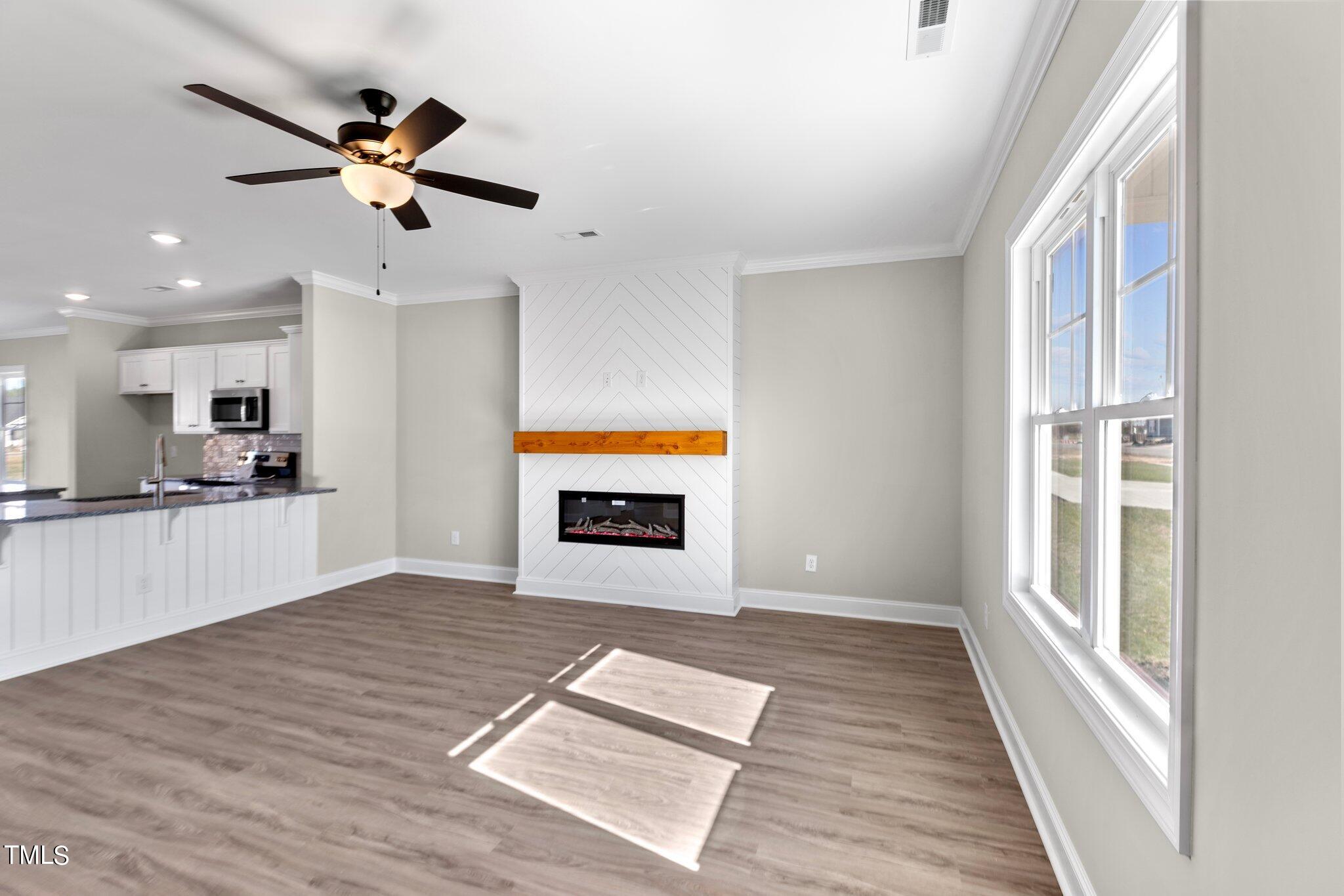 3824 Valleyfield Lane