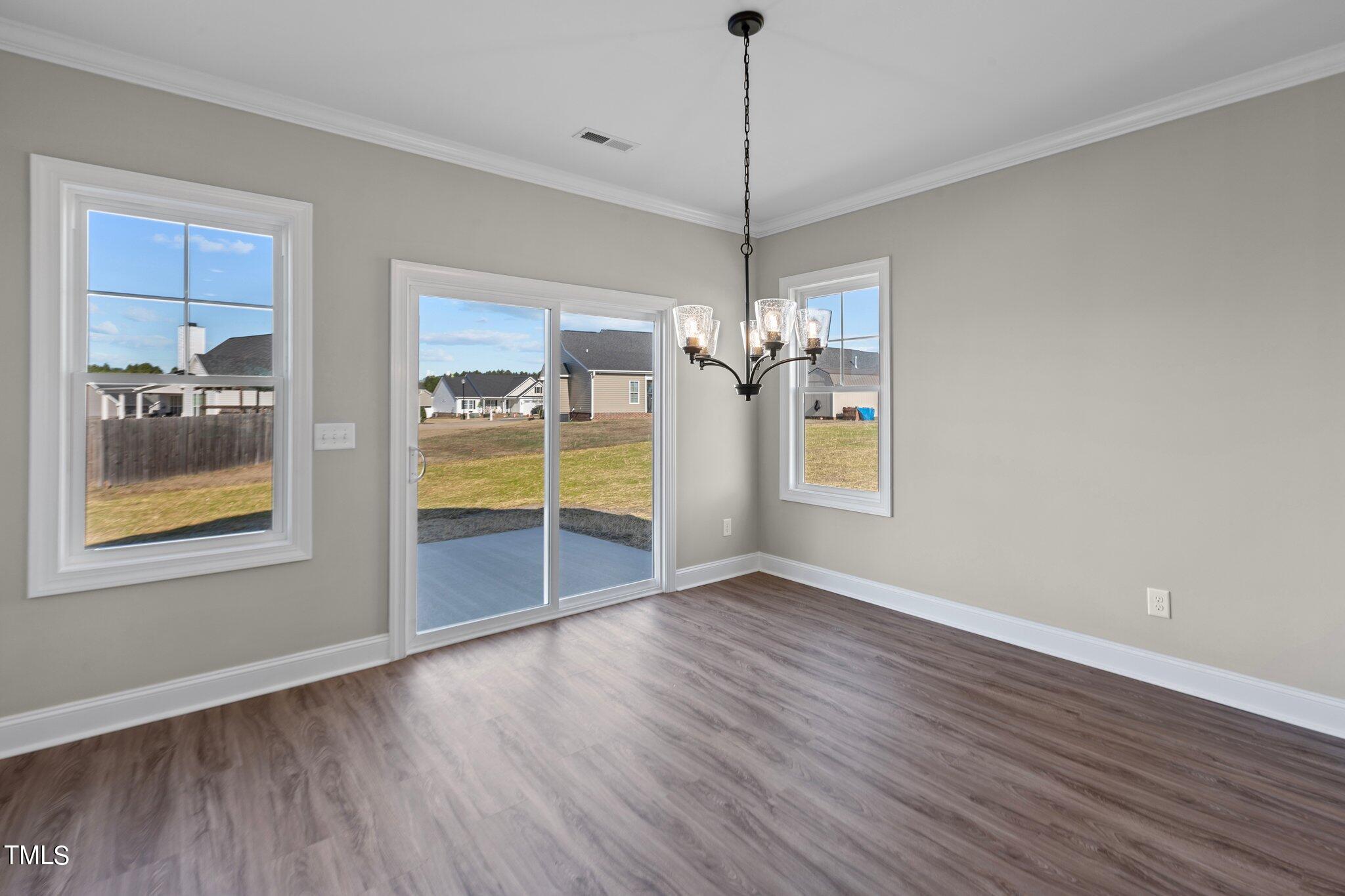 3824 Valleyfield Lane