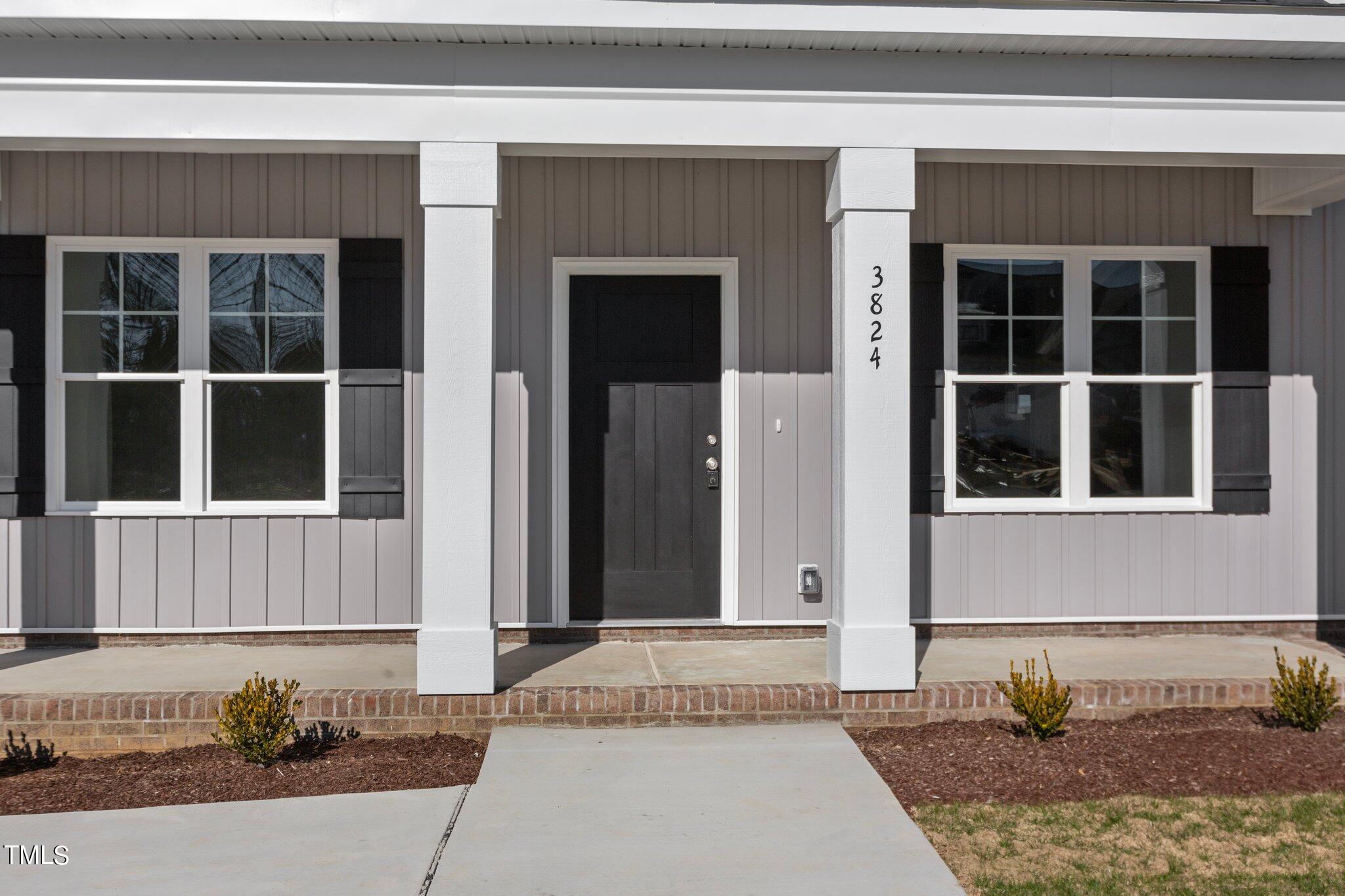 3824 Valleyfield Lane