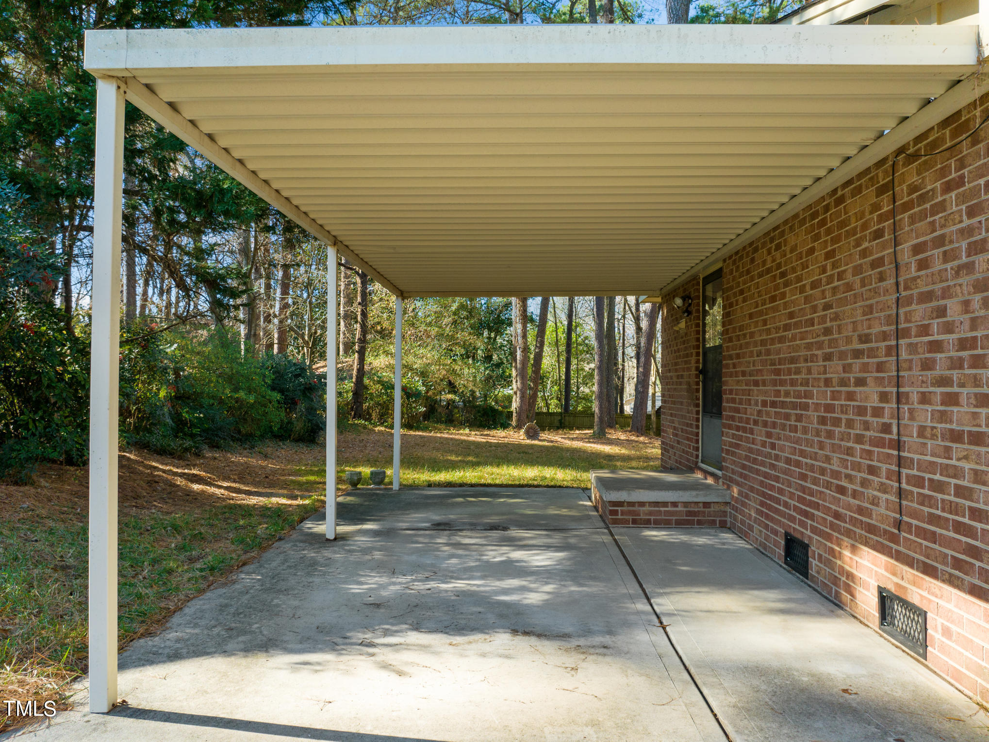 3417 Huntleigh Drive