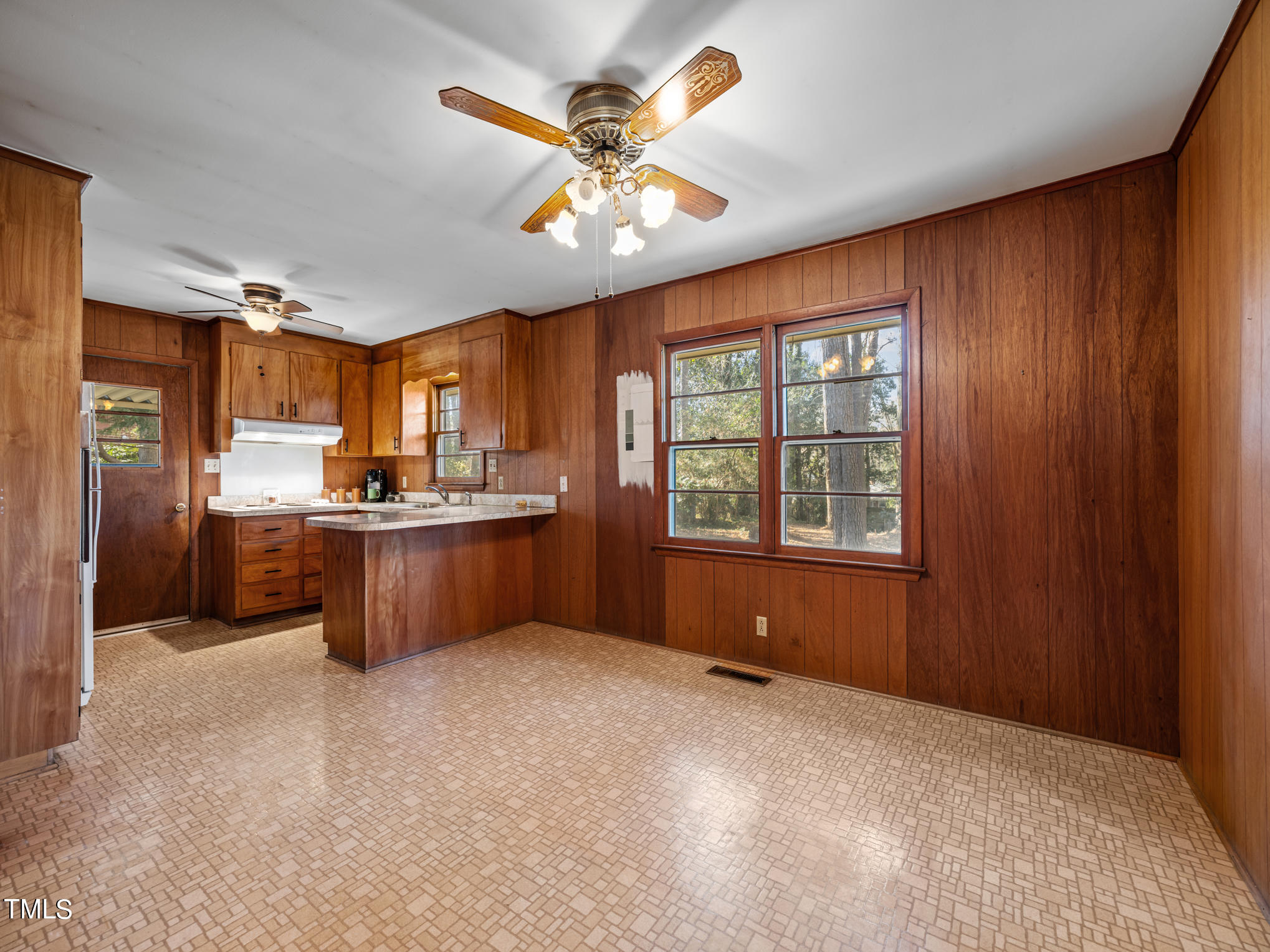 3417 Huntleigh Drive
