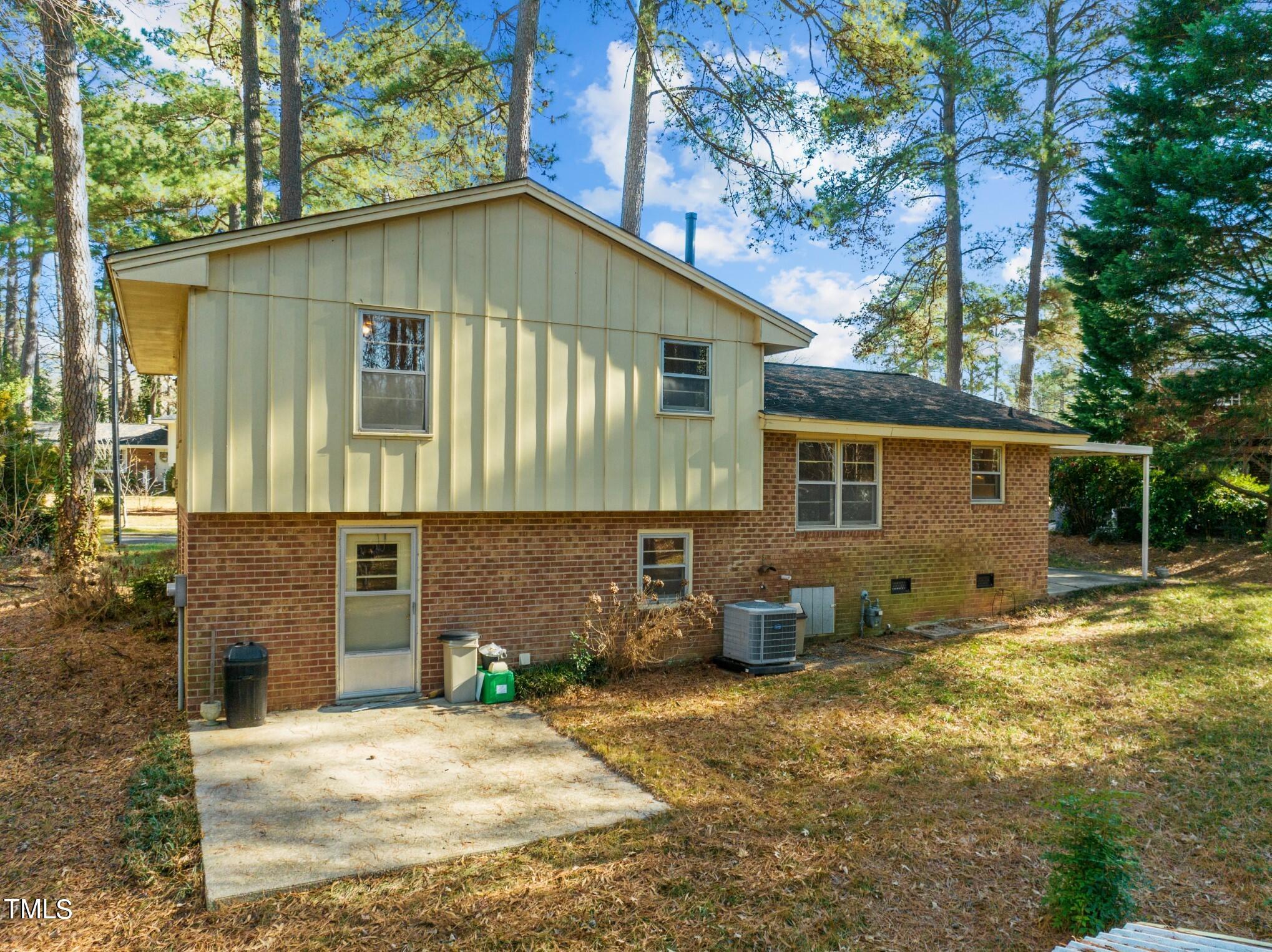 3417 Huntleigh Drive