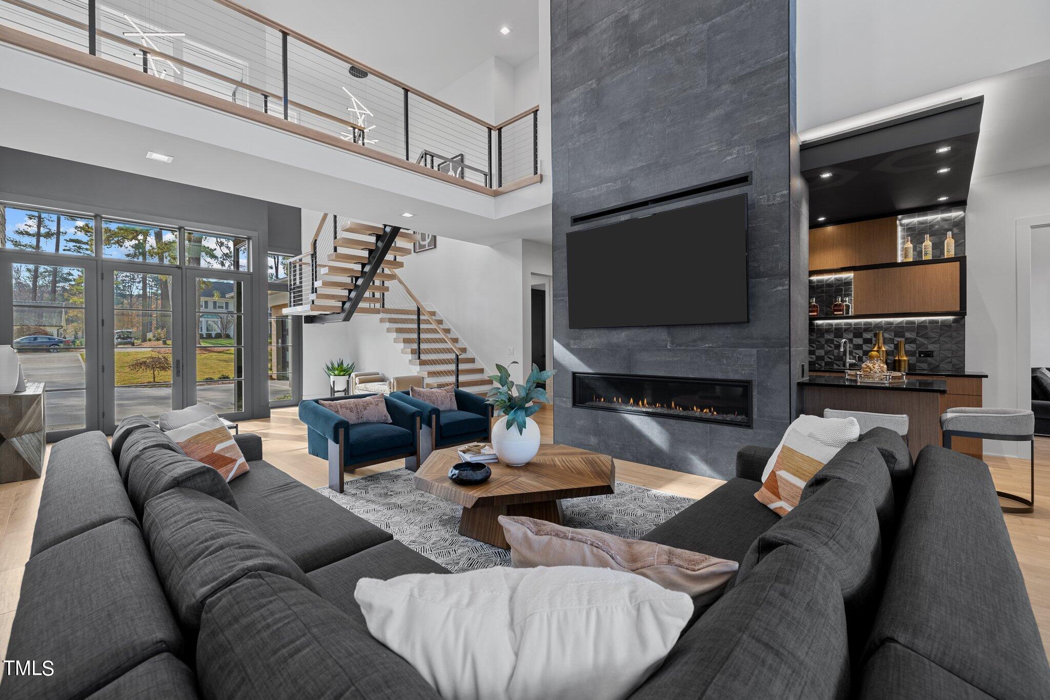 1711 Hunting Ridge Road