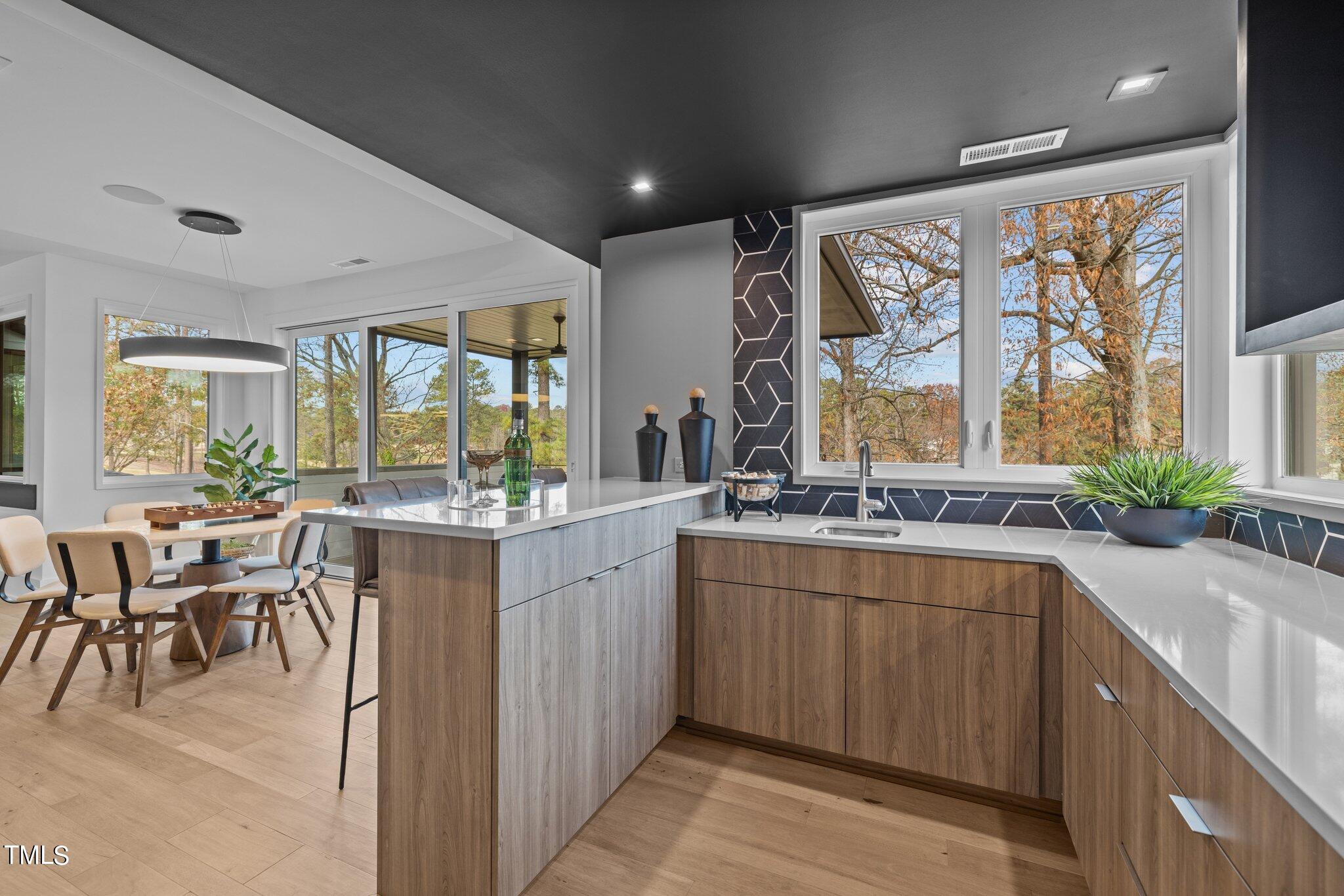 1711 Hunting Ridge Road