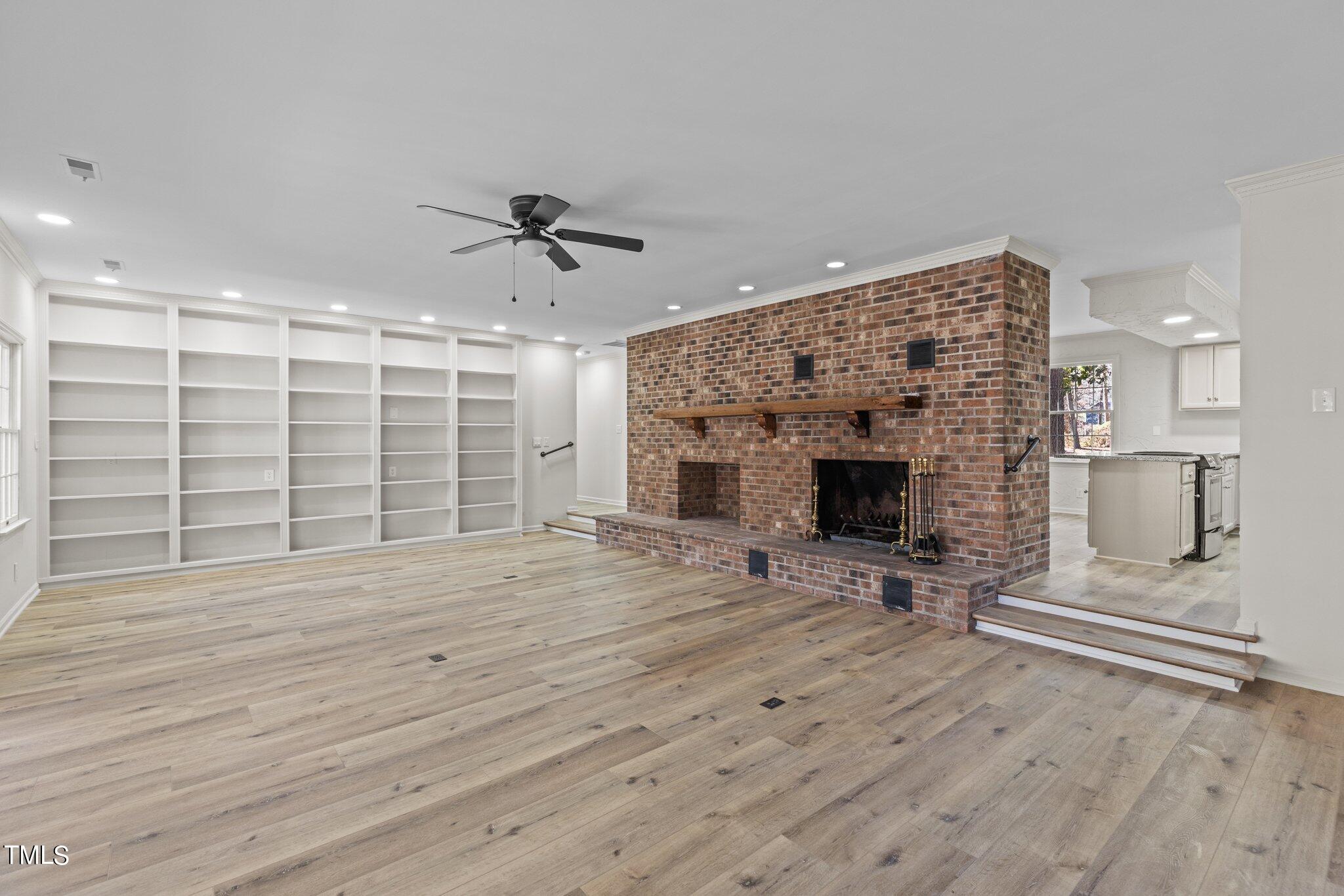 515 Constitution Drive