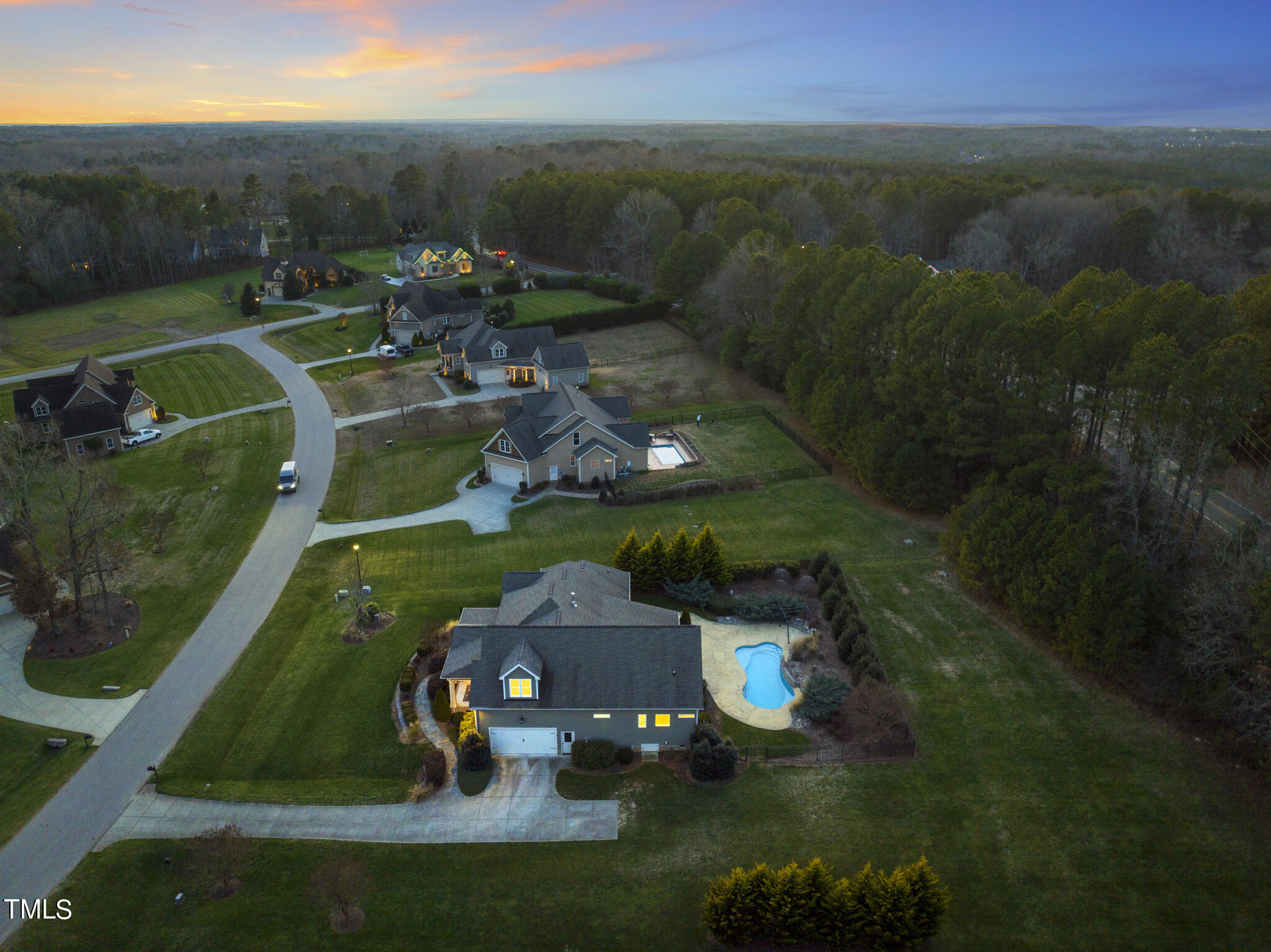 1107 Dovefield Lane