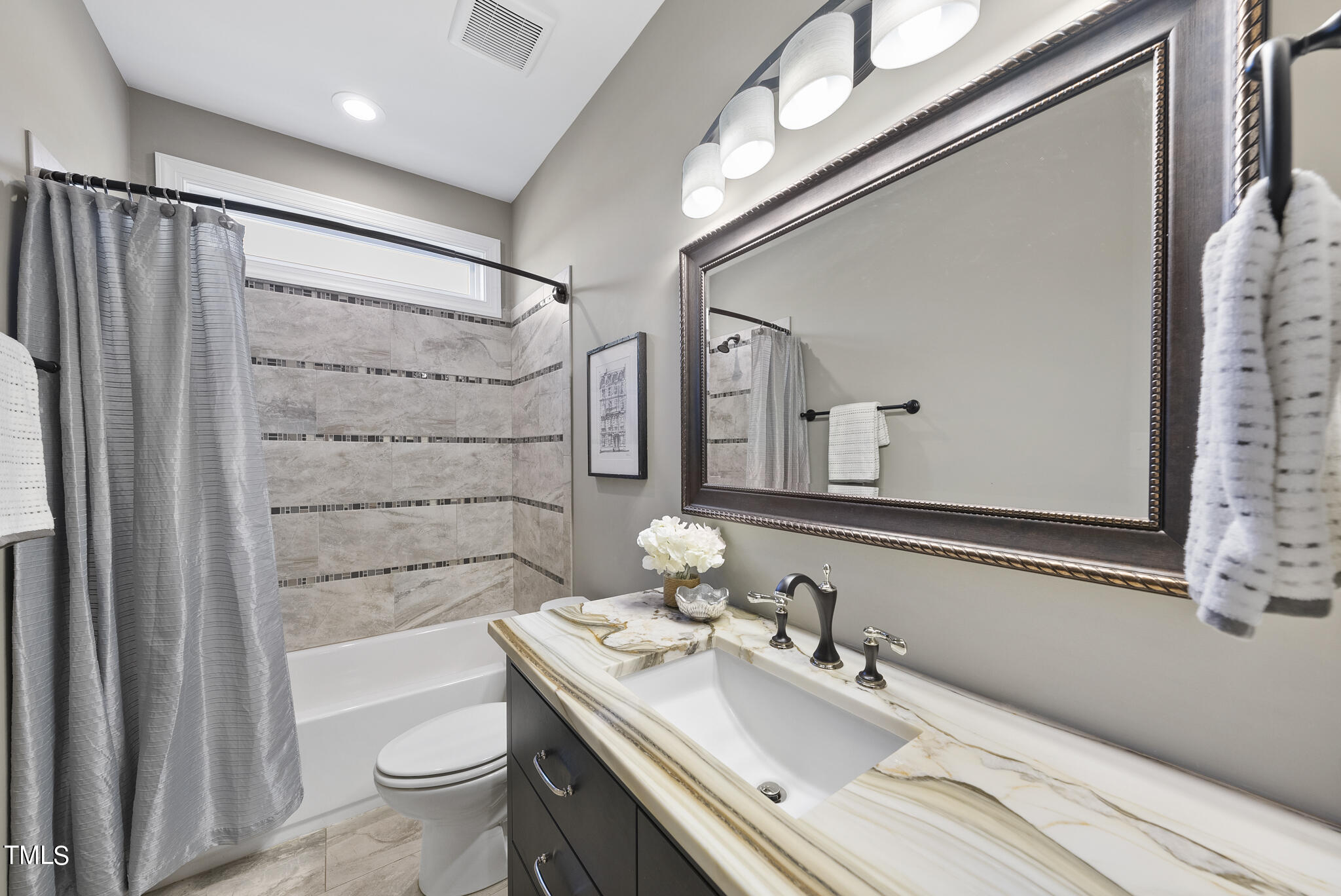 1107 Dovefield Lane