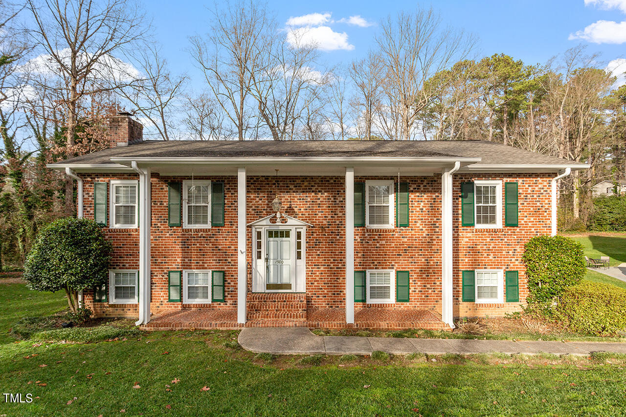 1500 Favorwood Court