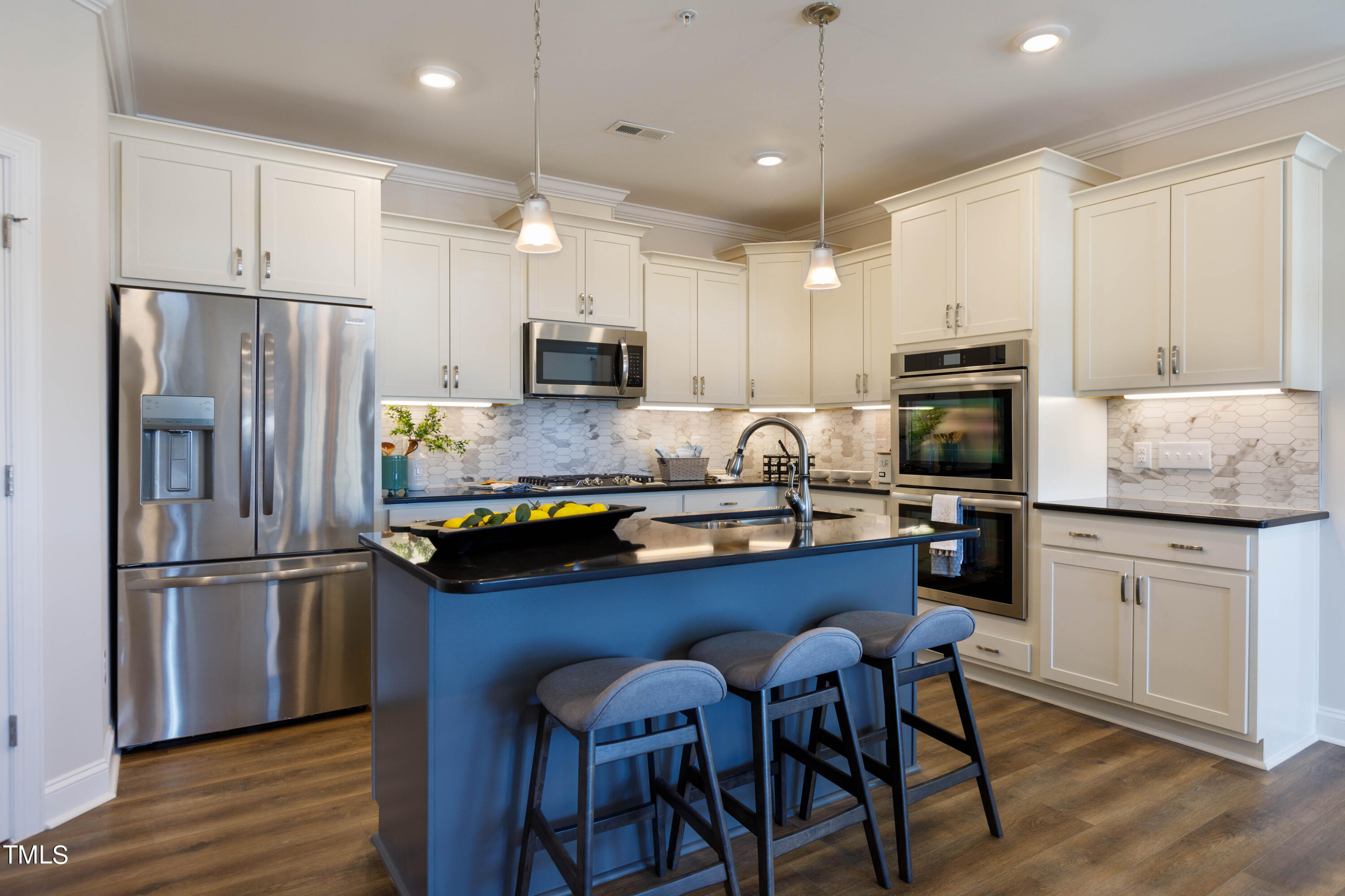 800 Gathering Park Circle # 301