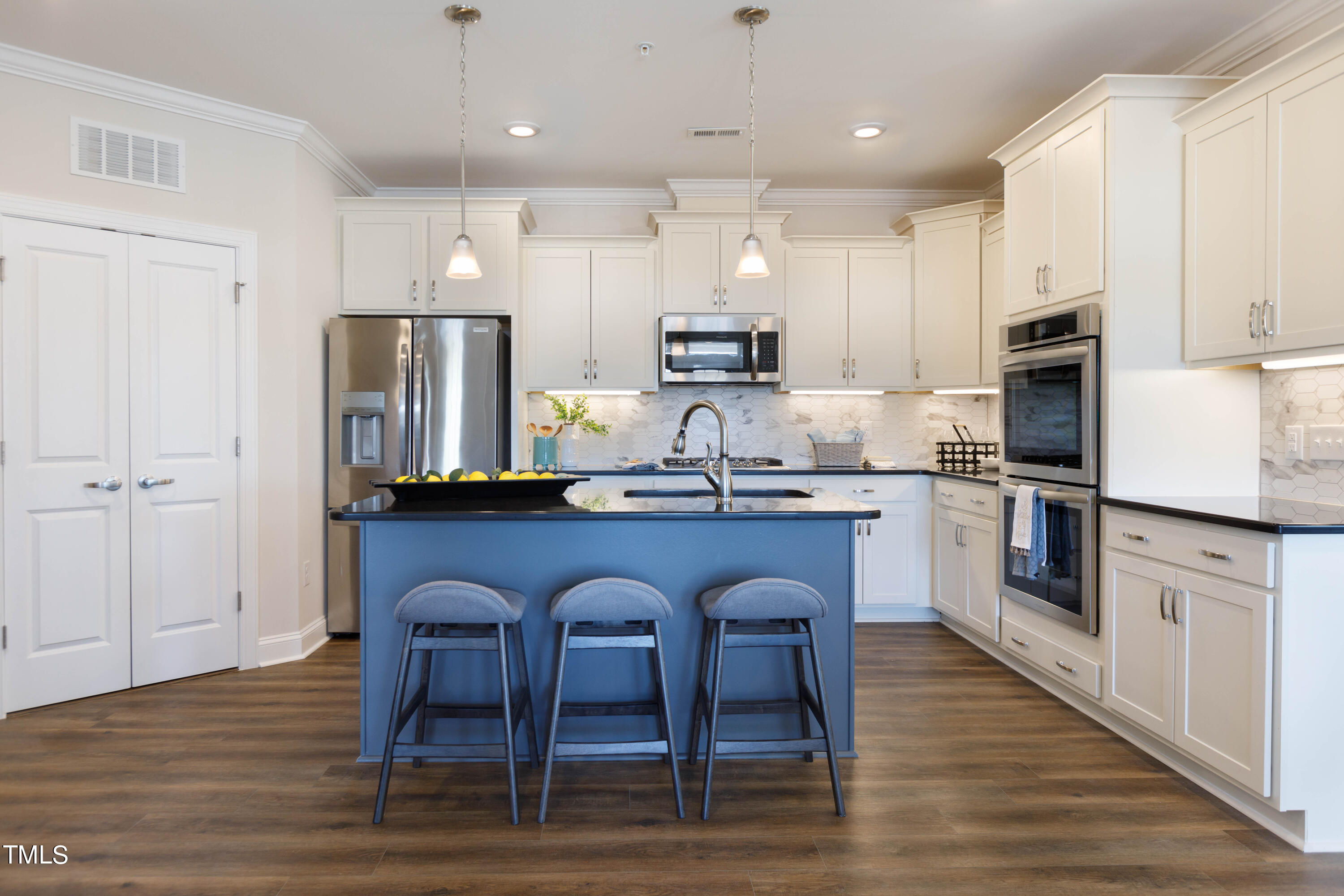 800 Gathering Park Circle # 301