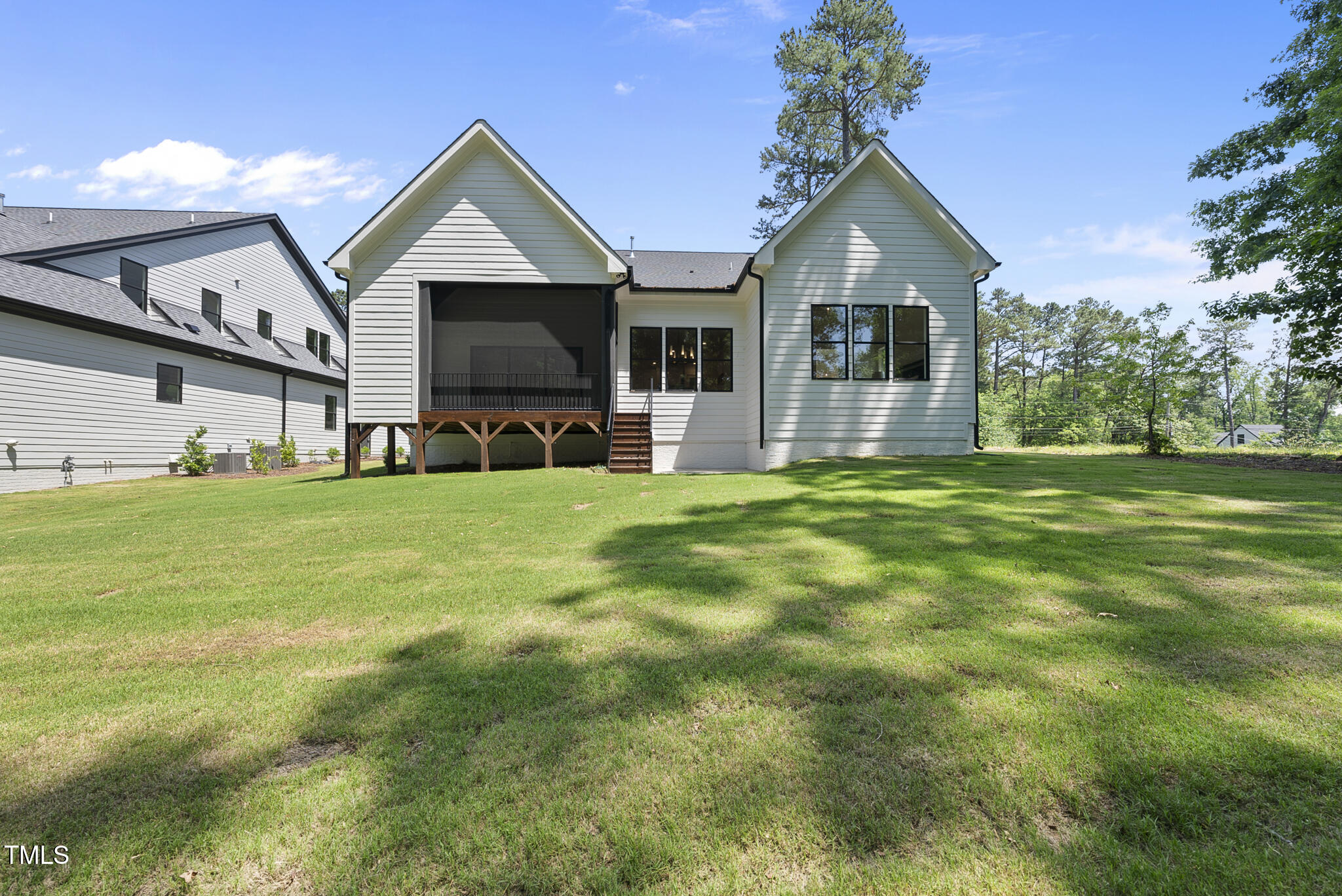 5305 Dixon Drive