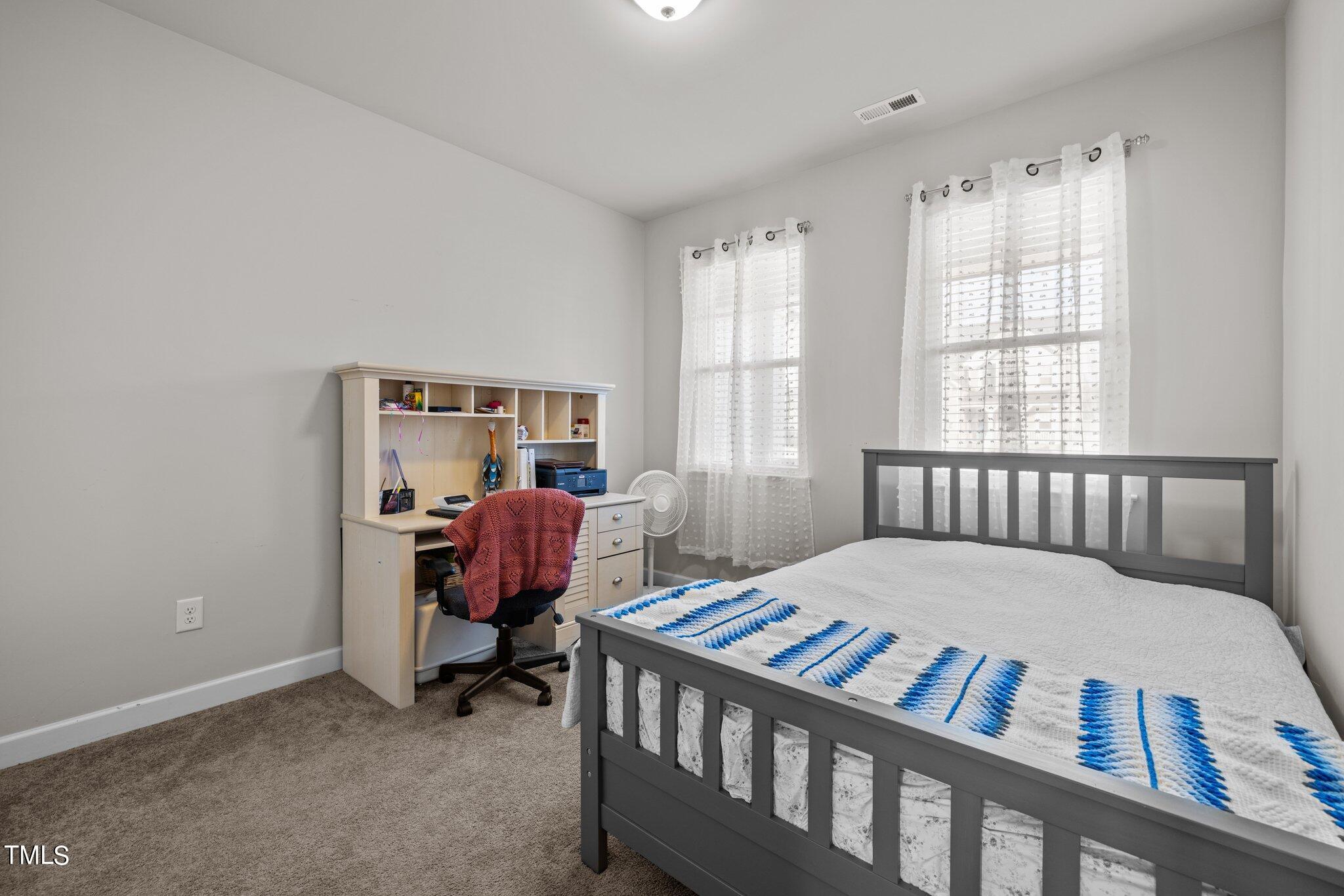 274 W Odell Lane