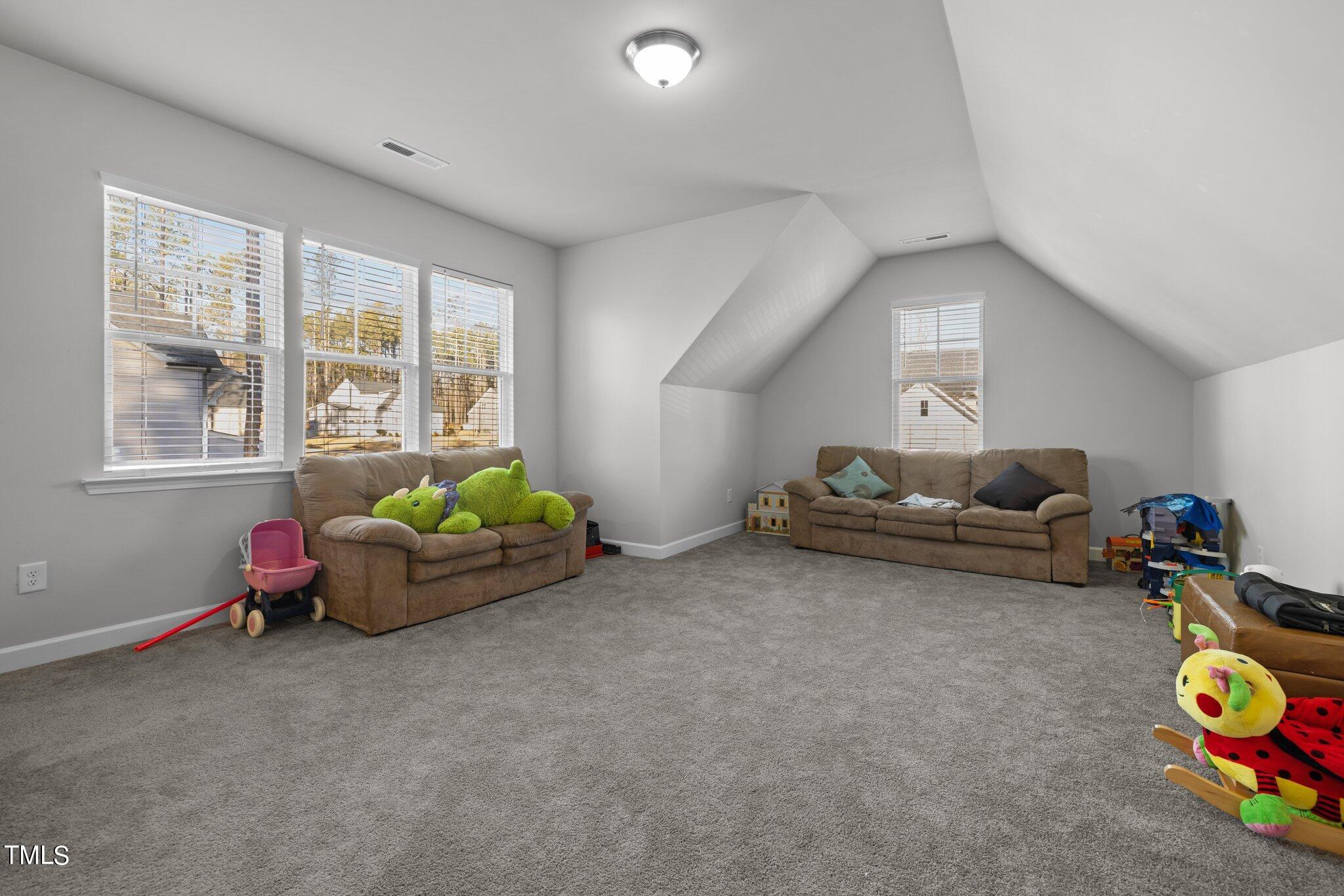 274 W Odell Lane