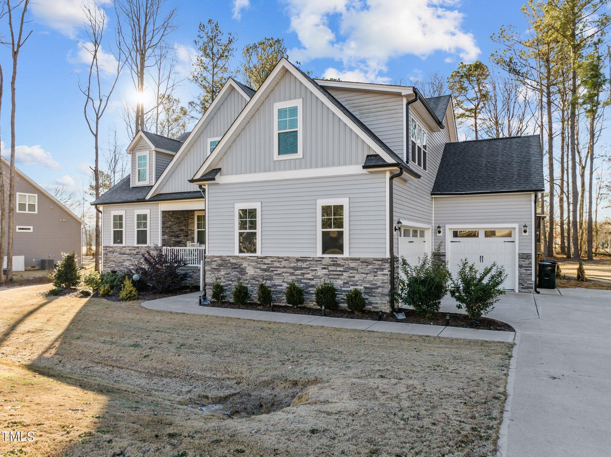 274 W Odell Lane