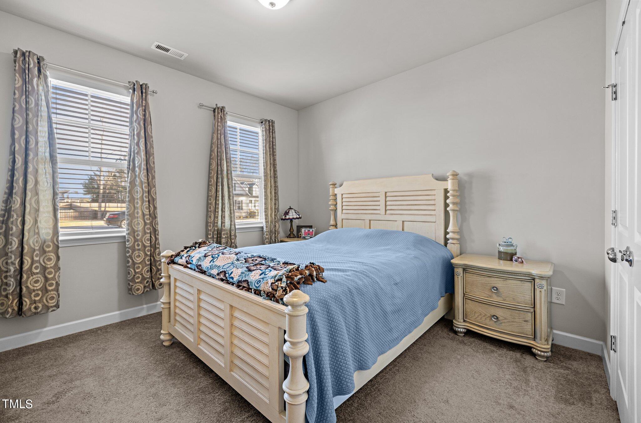 274 W Odell Lane