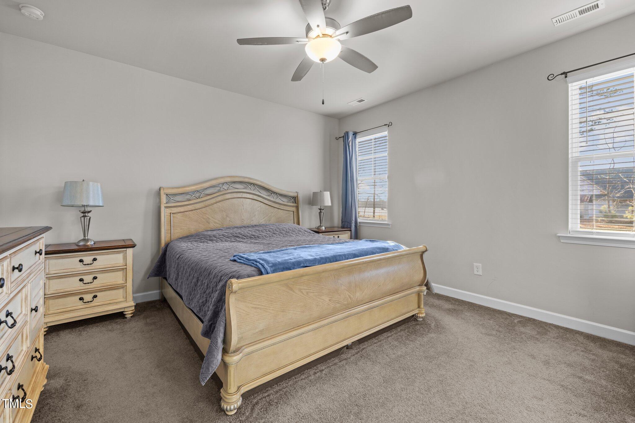 274 W Odell Lane