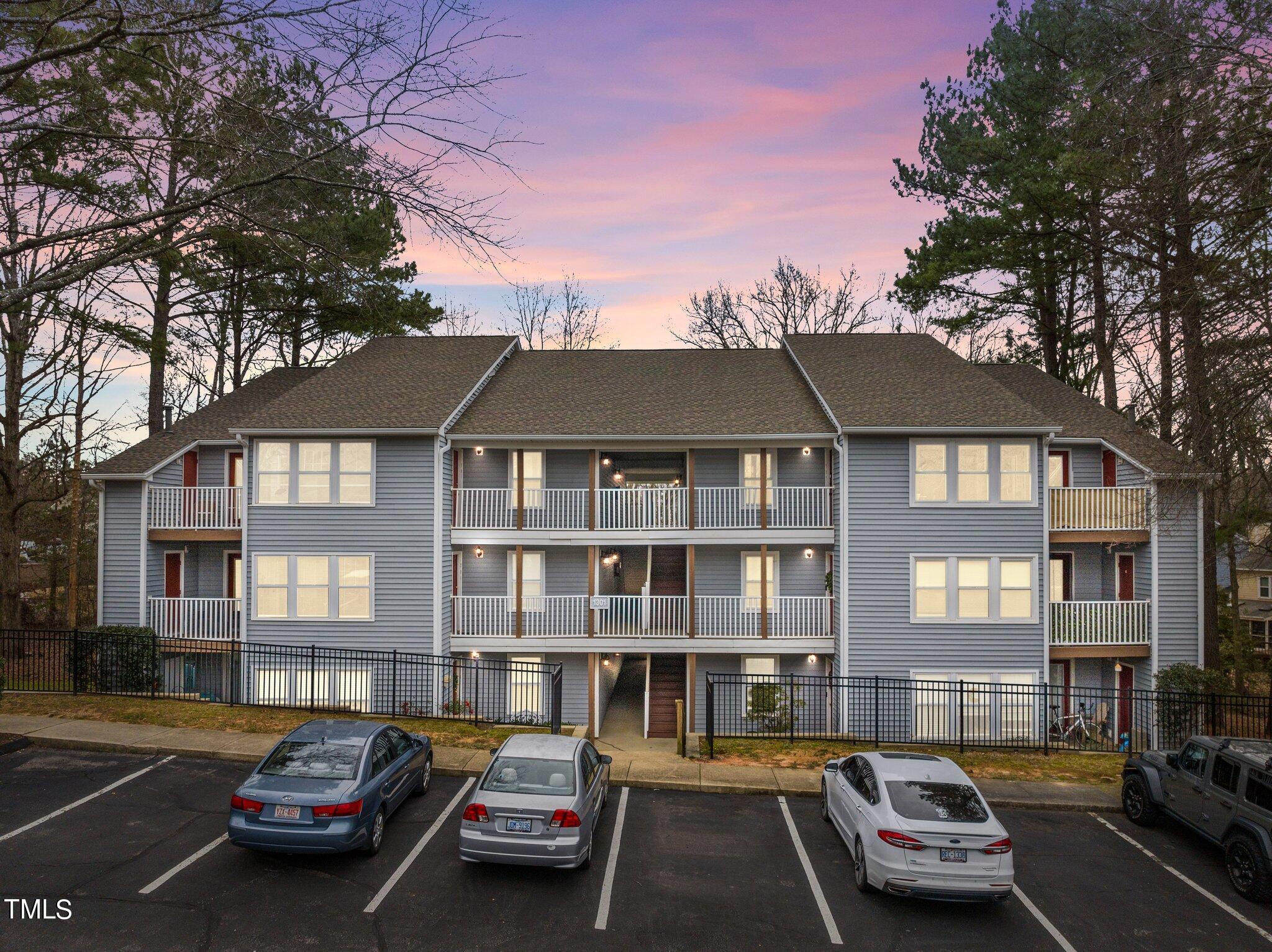 1301 Hillbrow Lane # 303