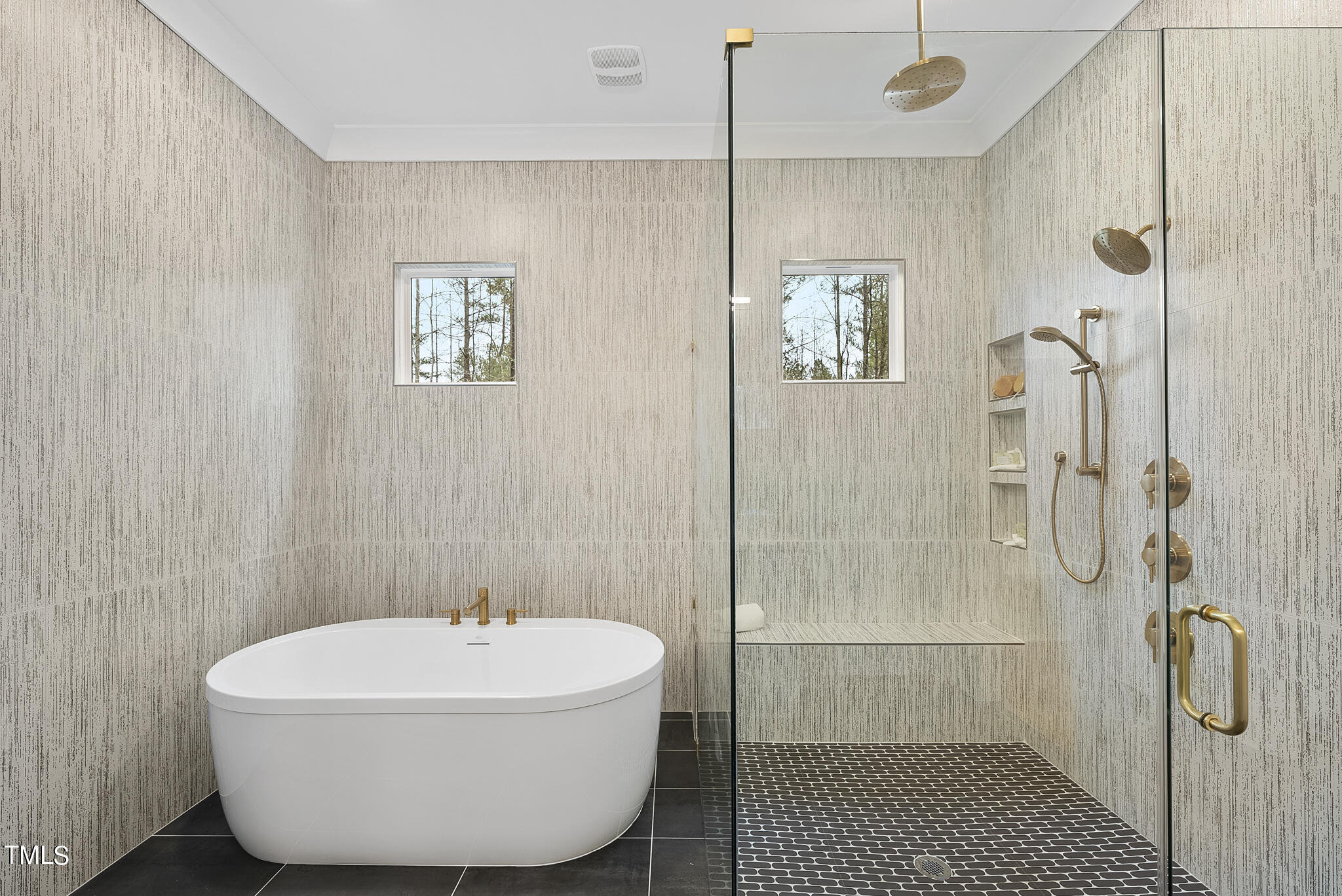 7820 Ailesbury Road