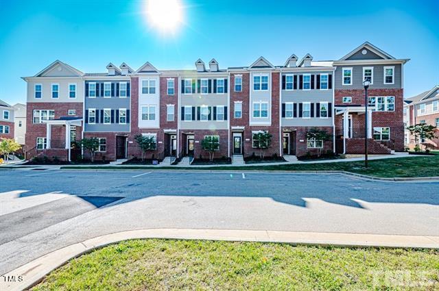 605 Gateway Crossing Lane