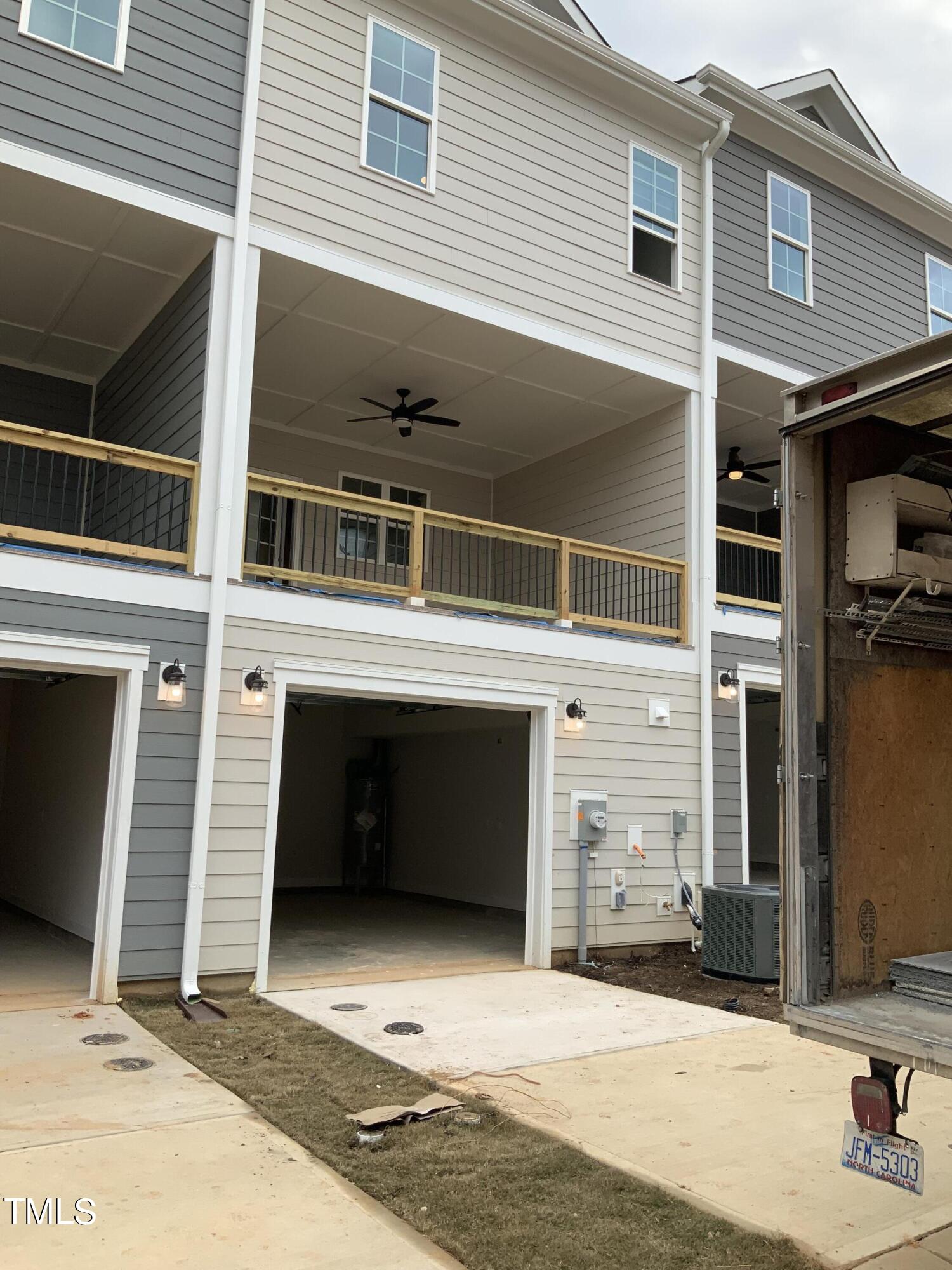 605 Gateway Crossing Lane