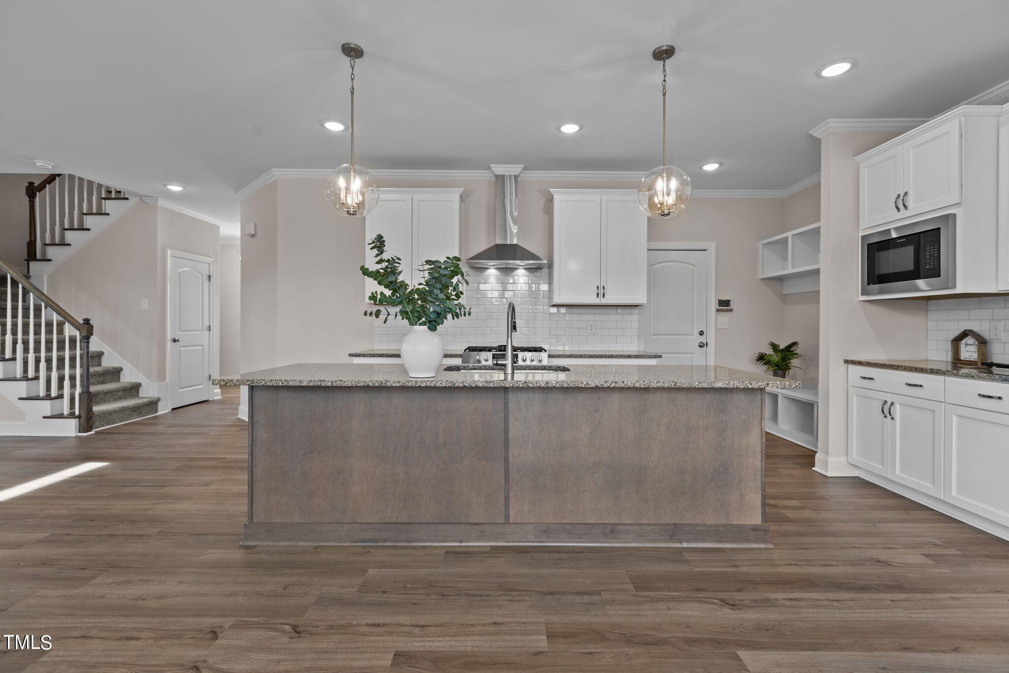 60 Diamond Creek Drive
