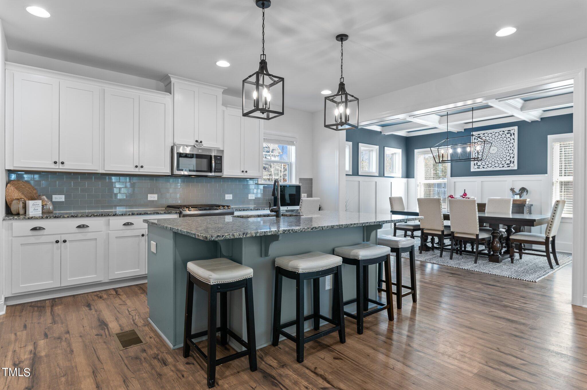 8238 Southmoor Hill Trail