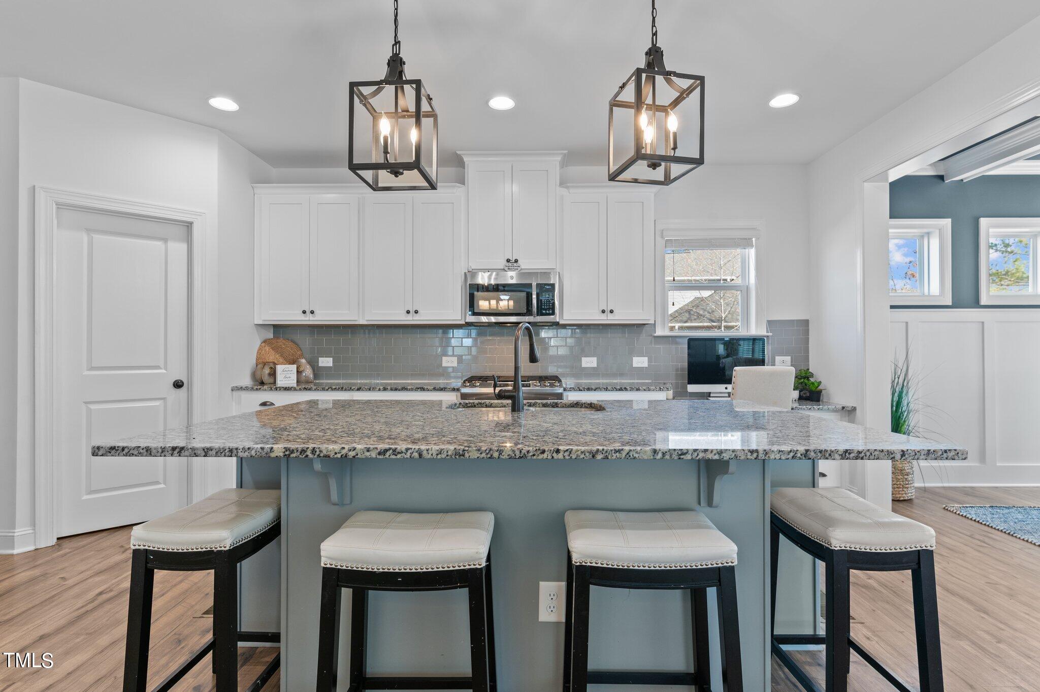 8238 Southmoor Hill Trail