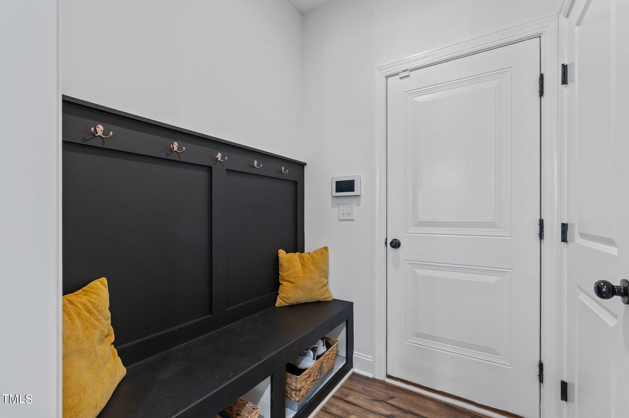 8238 Southmoor Hill Trail
