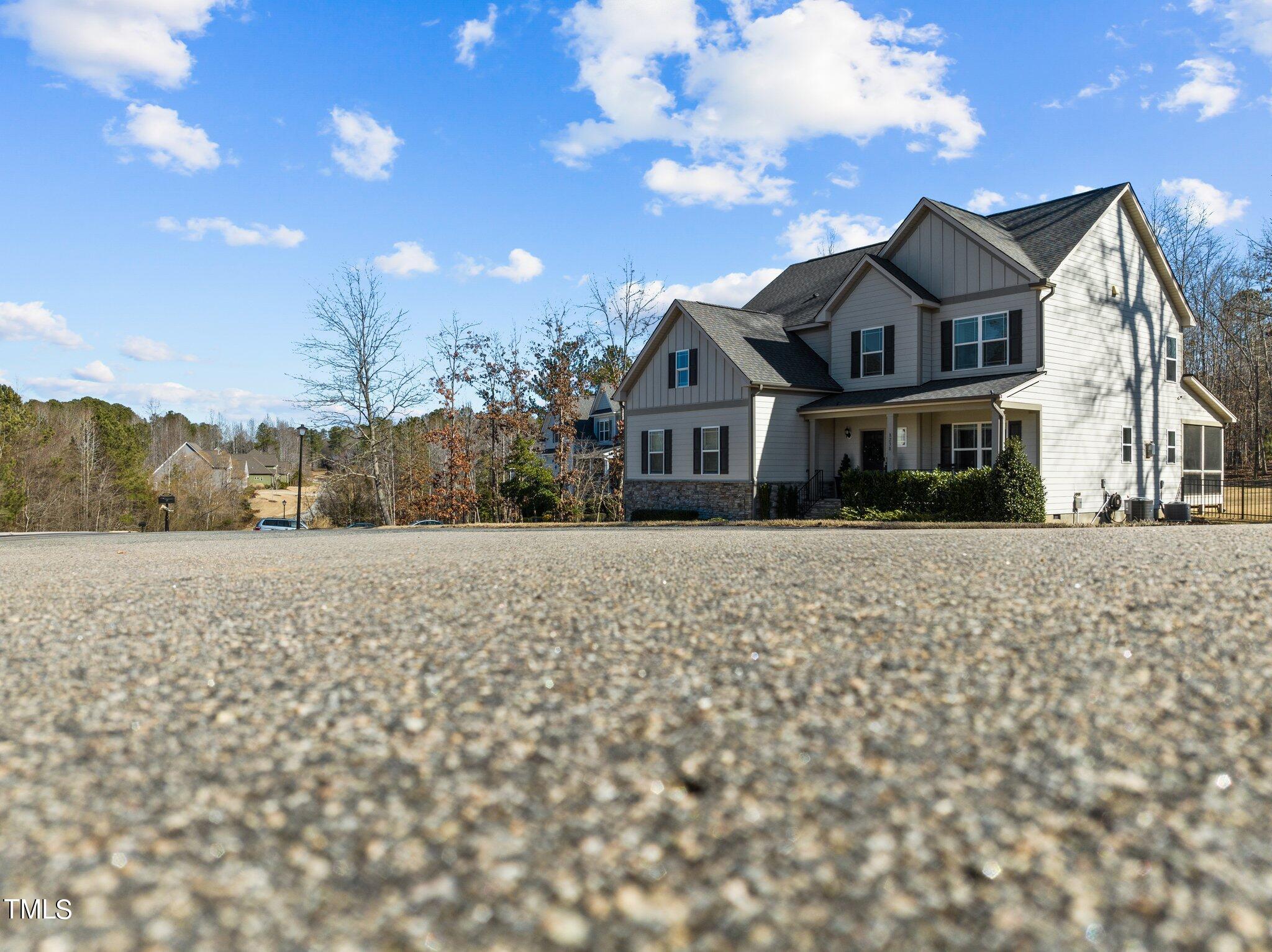 8238 Southmoor Hill Trail