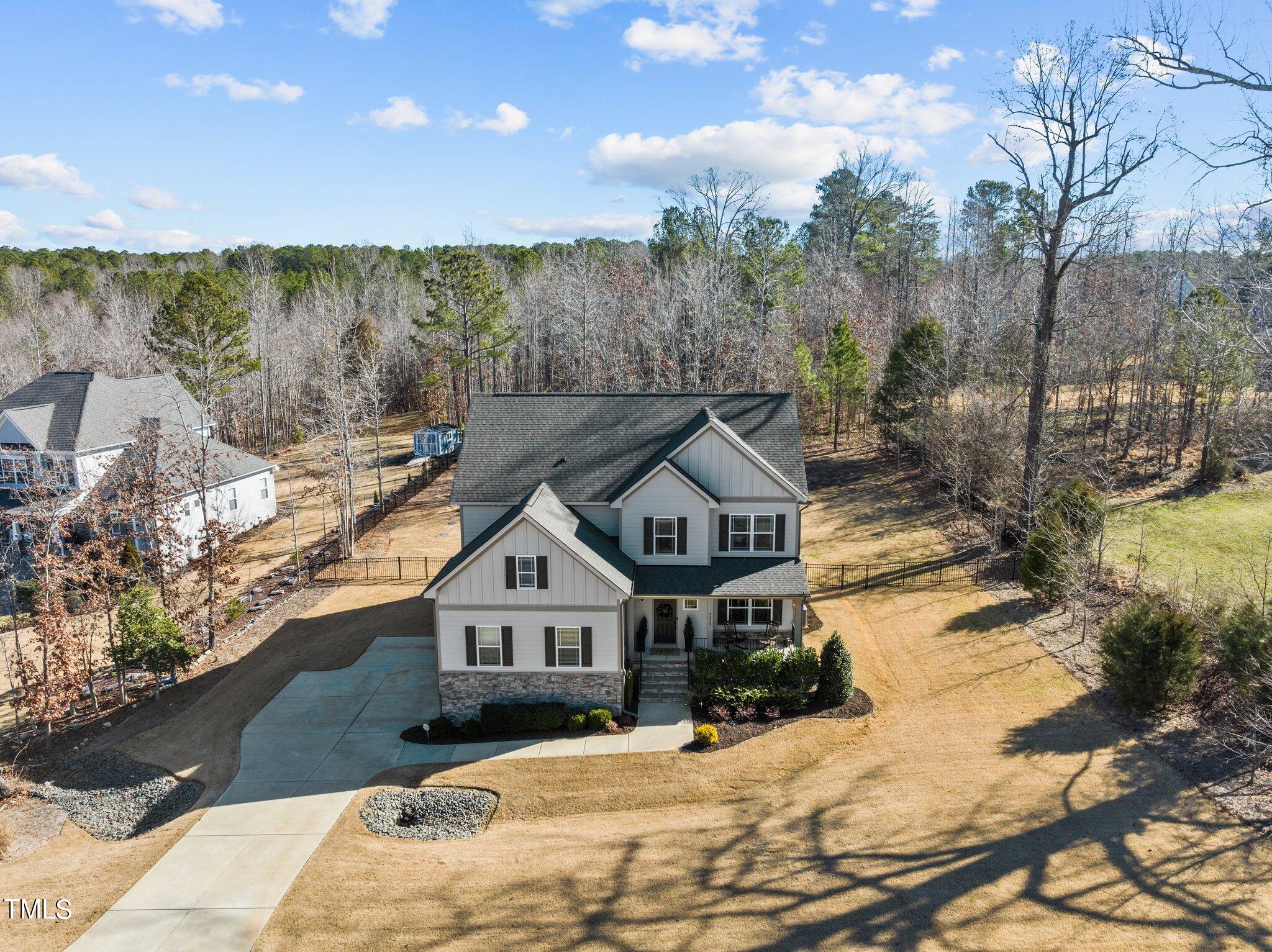 8238 Southmoor Hill Trail