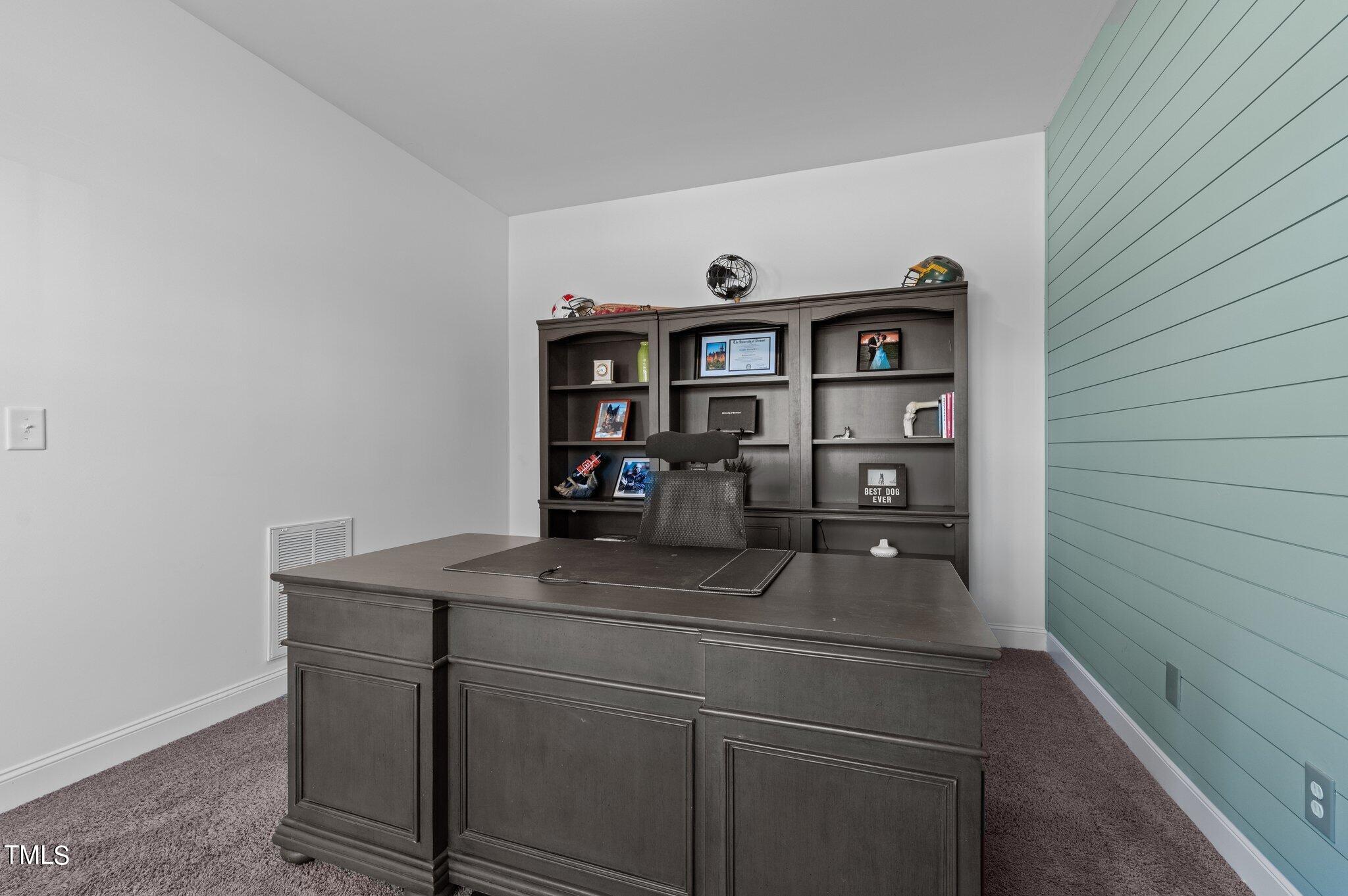 8238 Southmoor Hill Trail