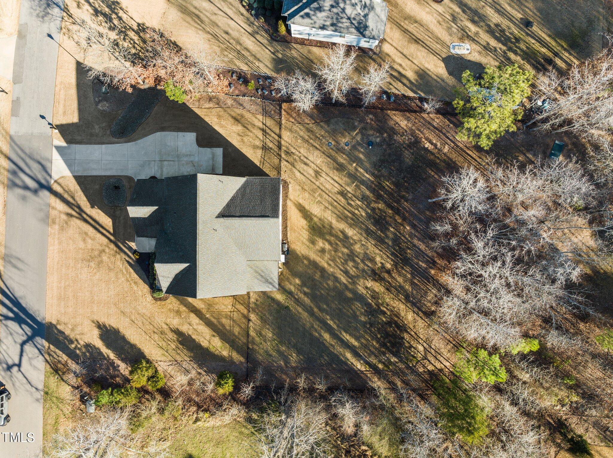 8238 Southmoor Hill Trail