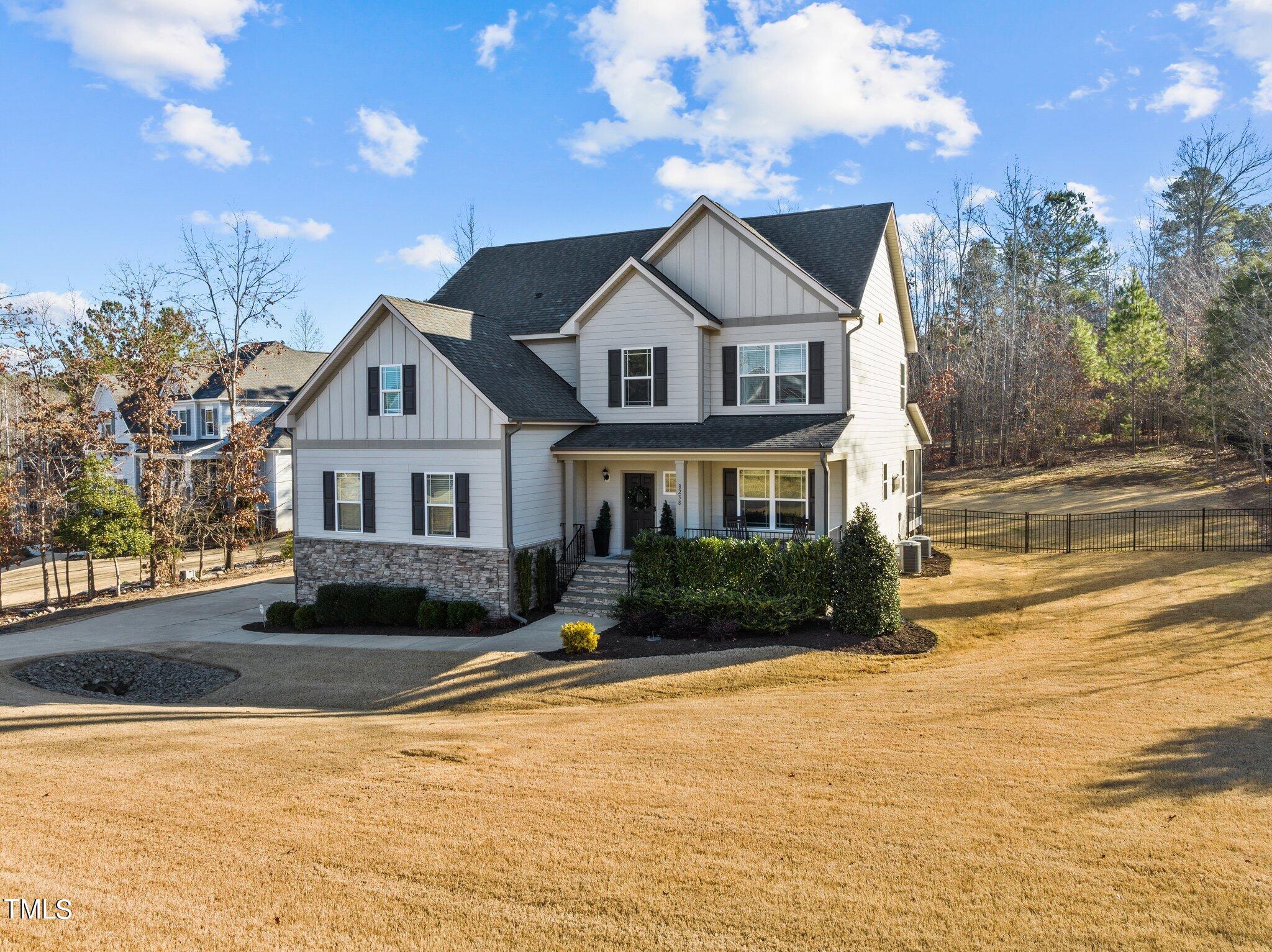 8238 Southmoor Hill Trail