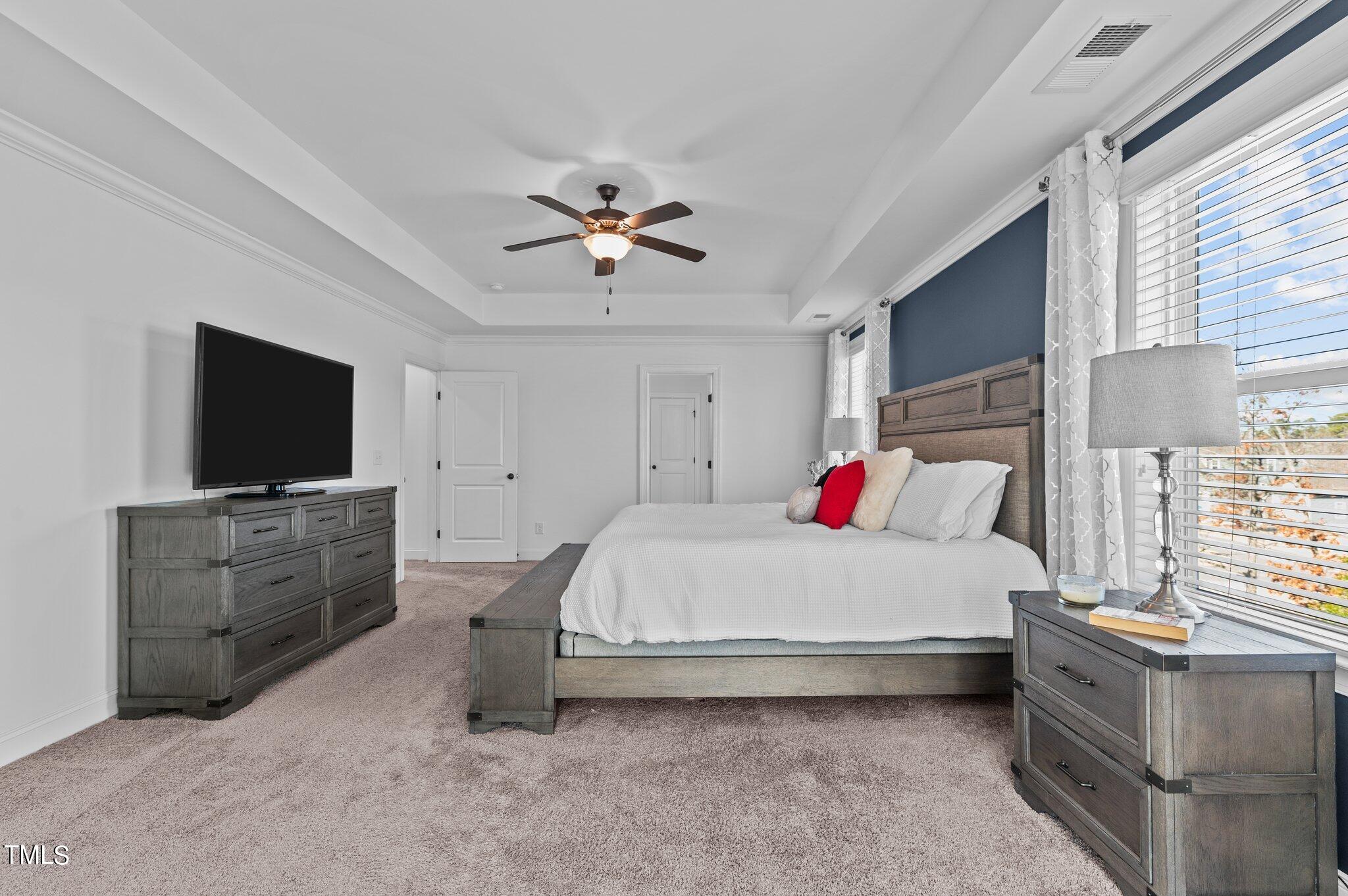8238 Southmoor Hill Trail