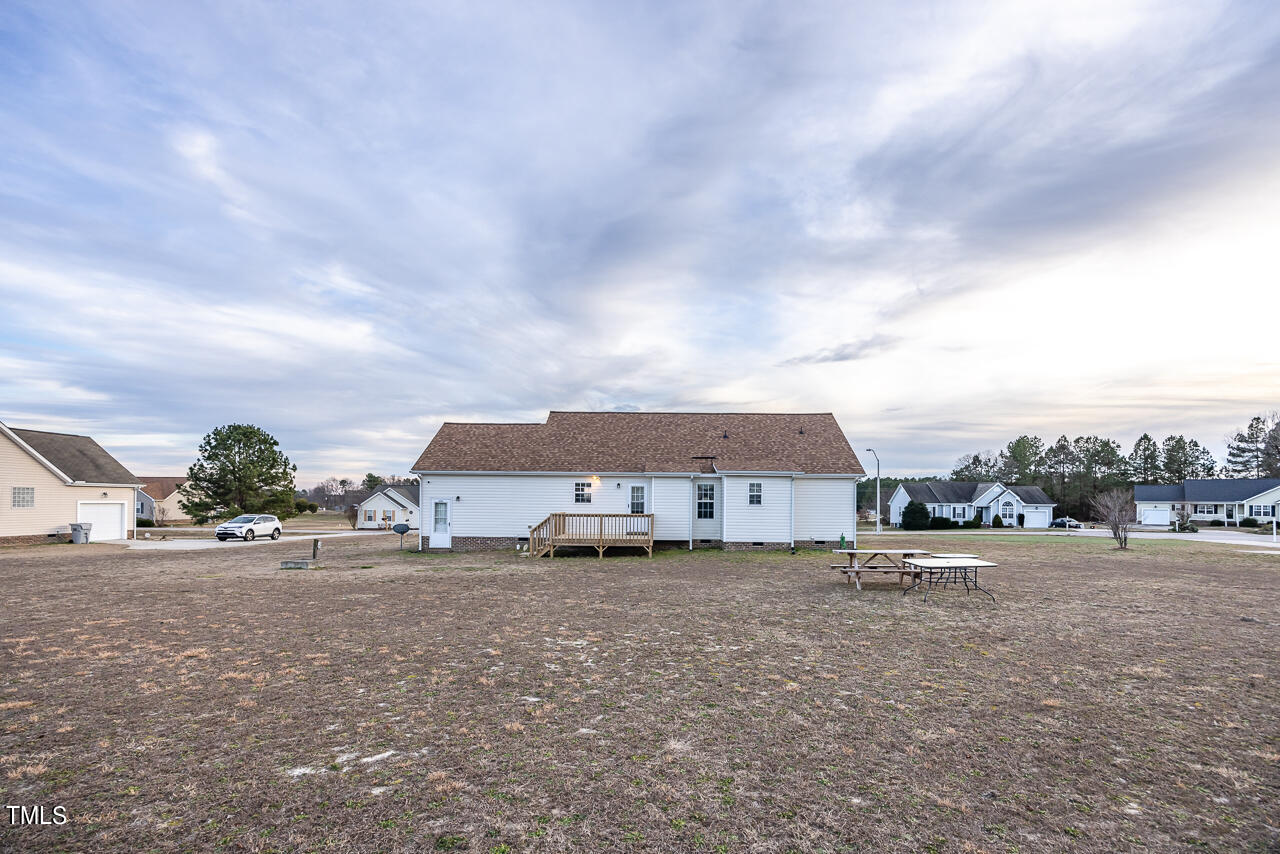 92 Farmington Lane