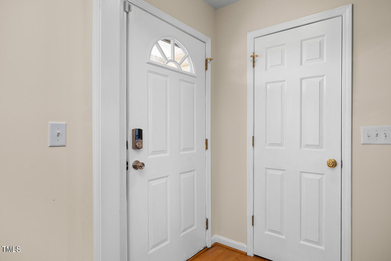 92 Farmington Lane