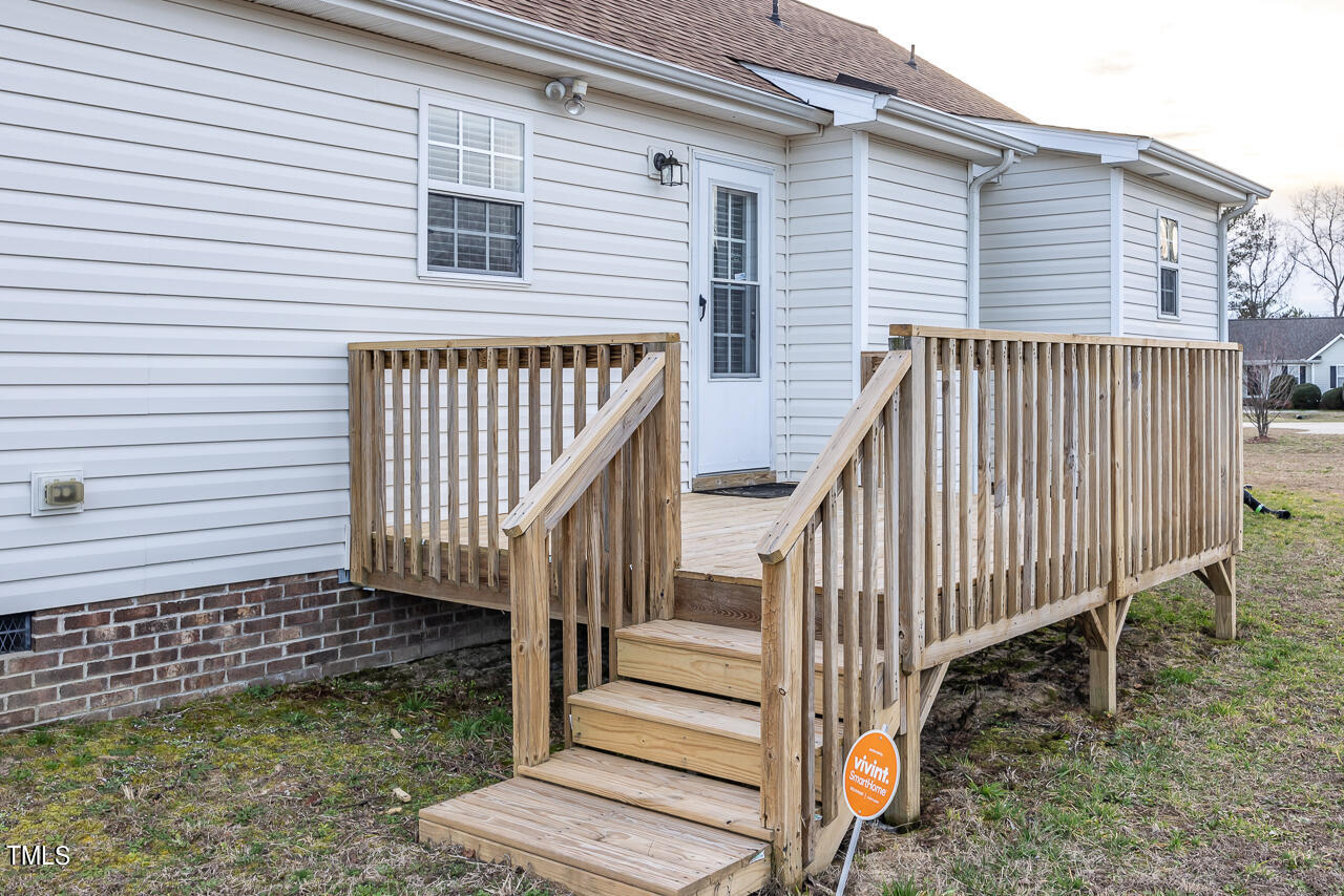 92 Farmington Lane