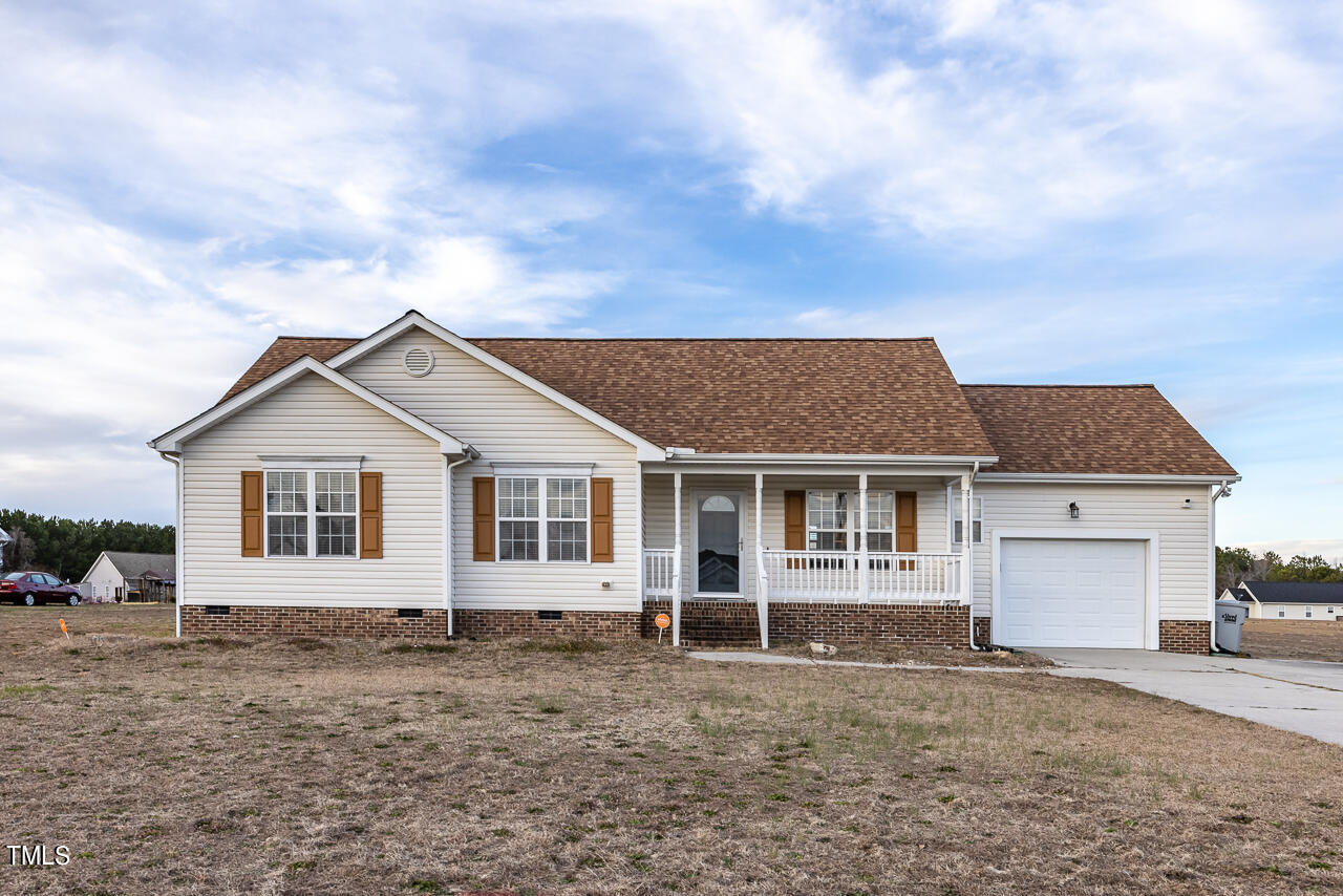 92 Farmington Lane